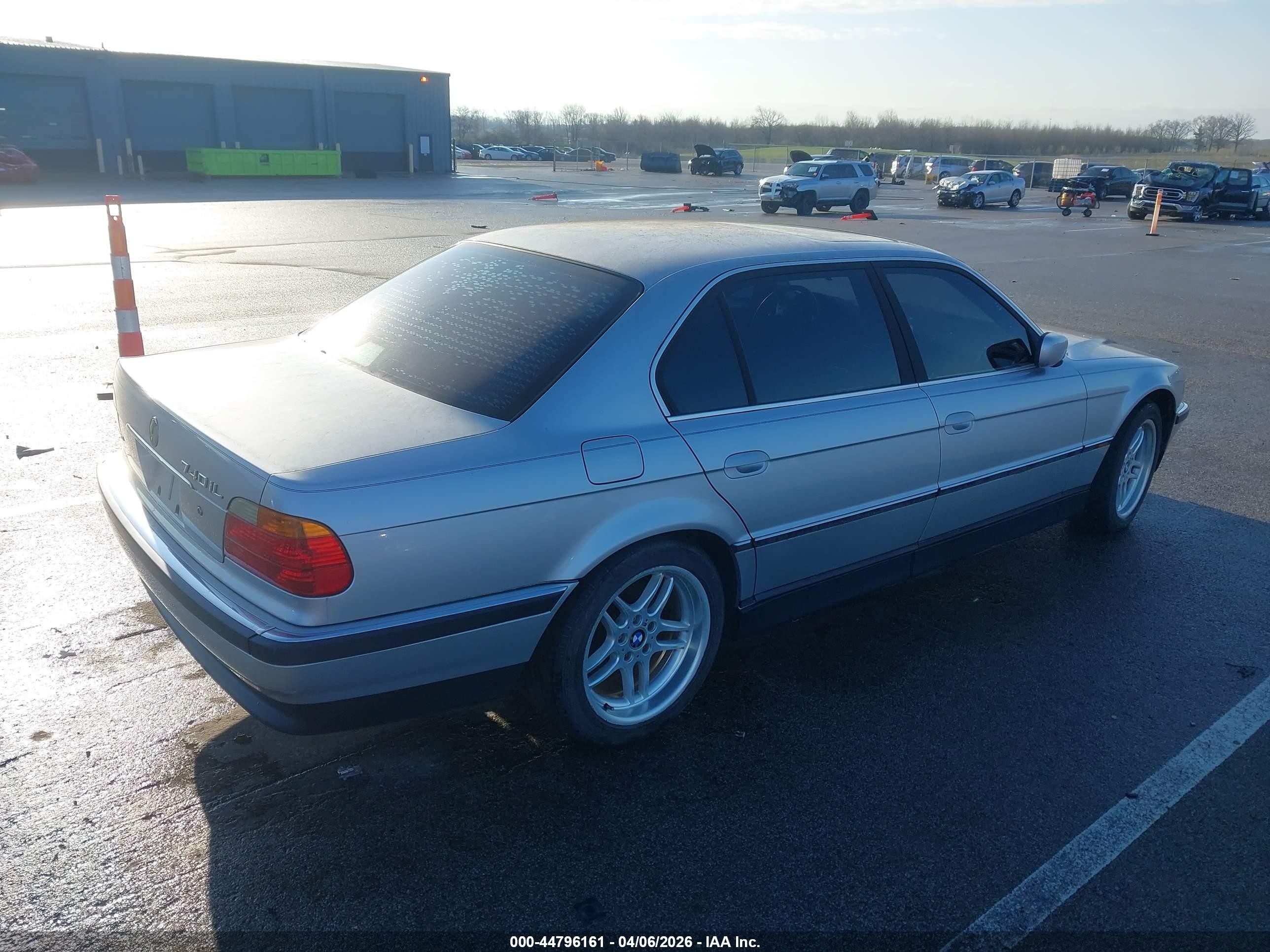 2000 Bmw 740il   Silver vin: WBAGH8341YDP15309
