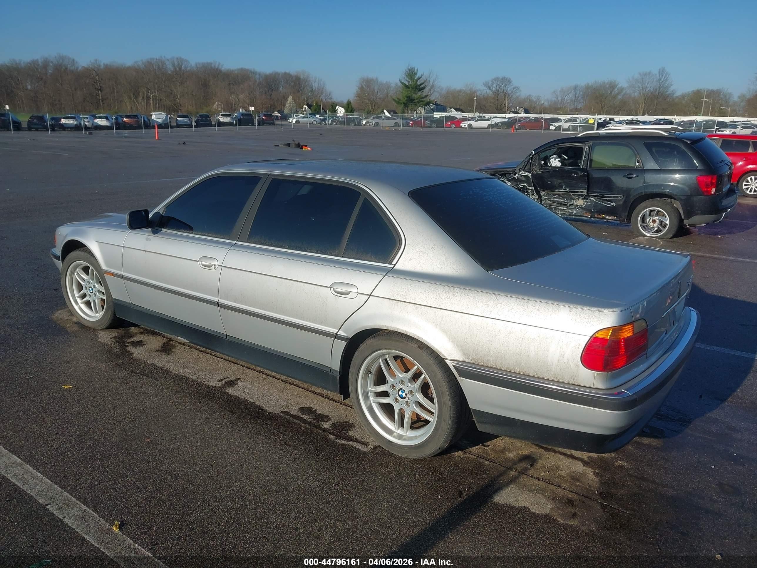 2000 Bmw 740il   Silver vin: WBAGH8341YDP15309
