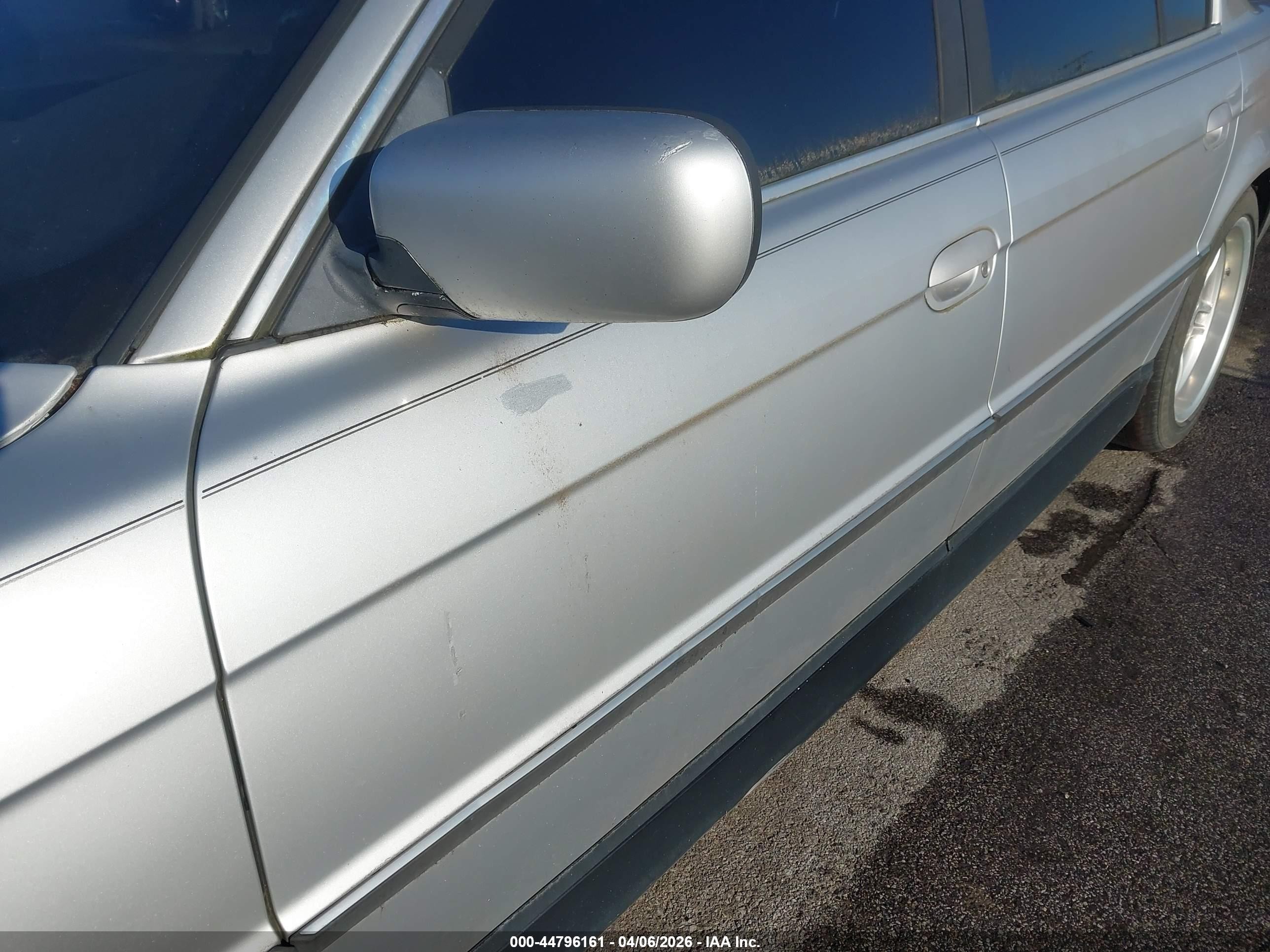 2000 Bmw 740il   Silver vin: WBAGH8341YDP15309