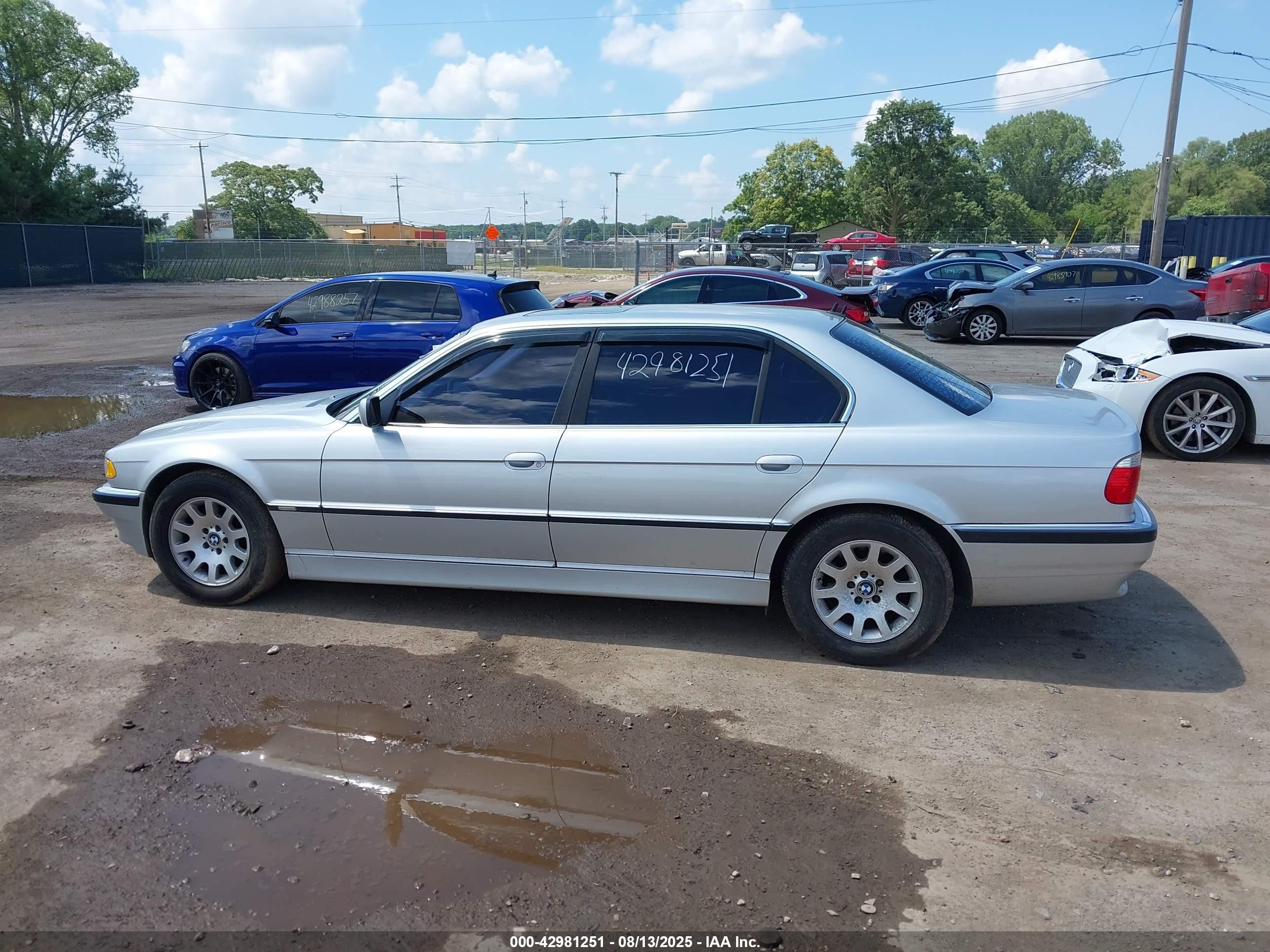 2001 Bmw 740il   Серебряный vin: WBAGH83421DP23327