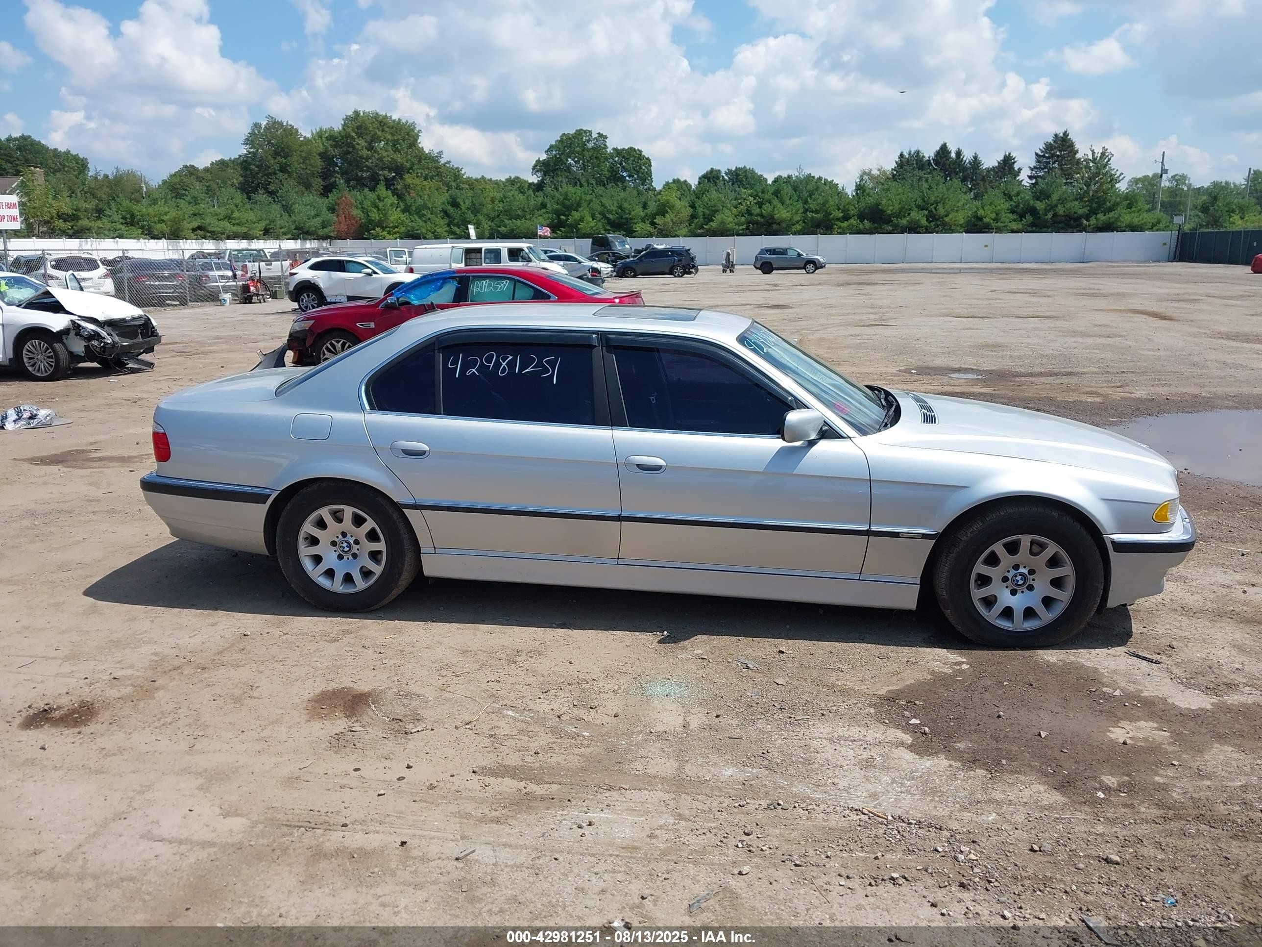 2001 Bmw 740il   Серебряный vin: WBAGH83421DP23327