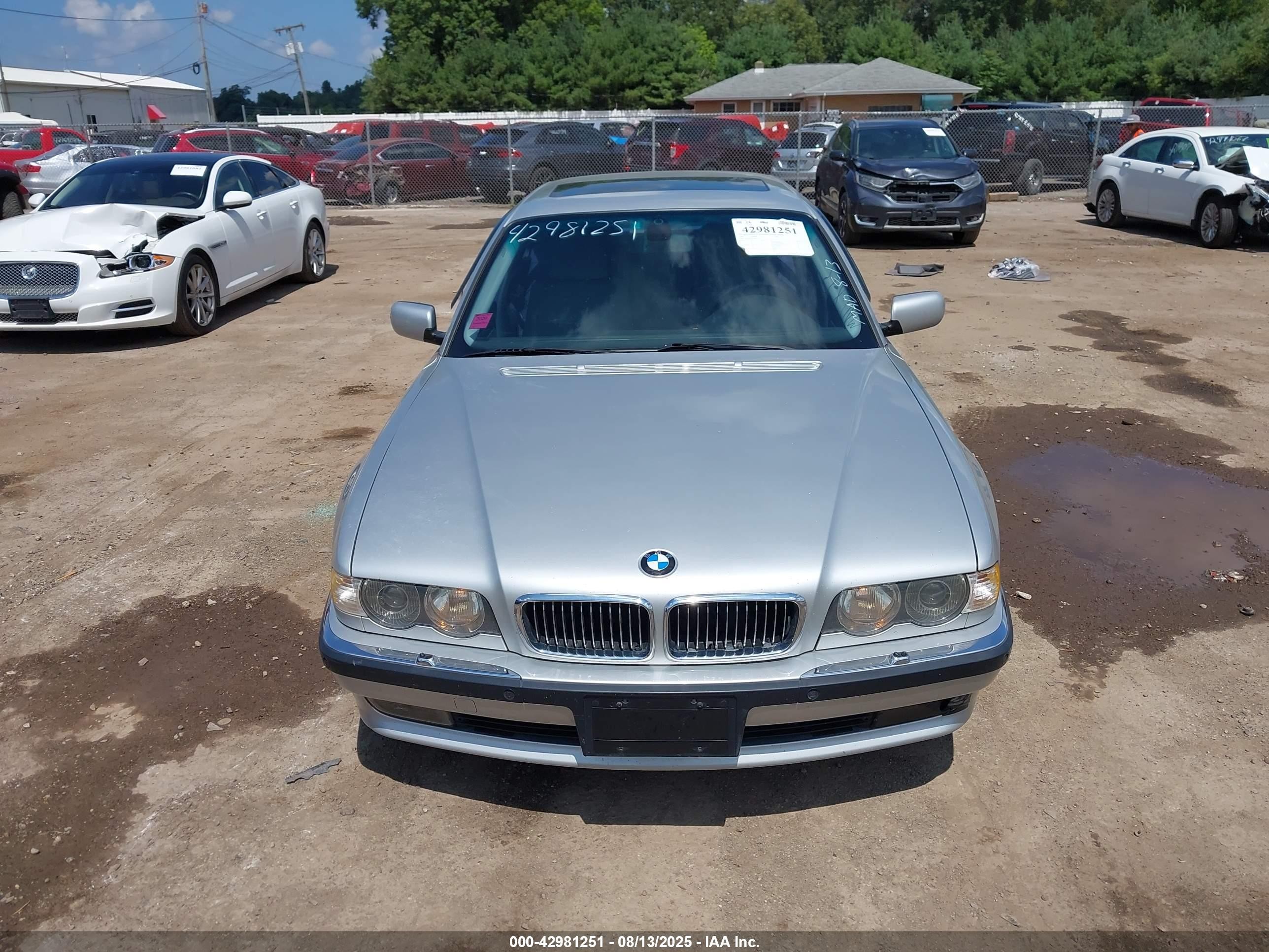 2001 Bmw 740il   Серебряный vin: WBAGH83421DP23327
