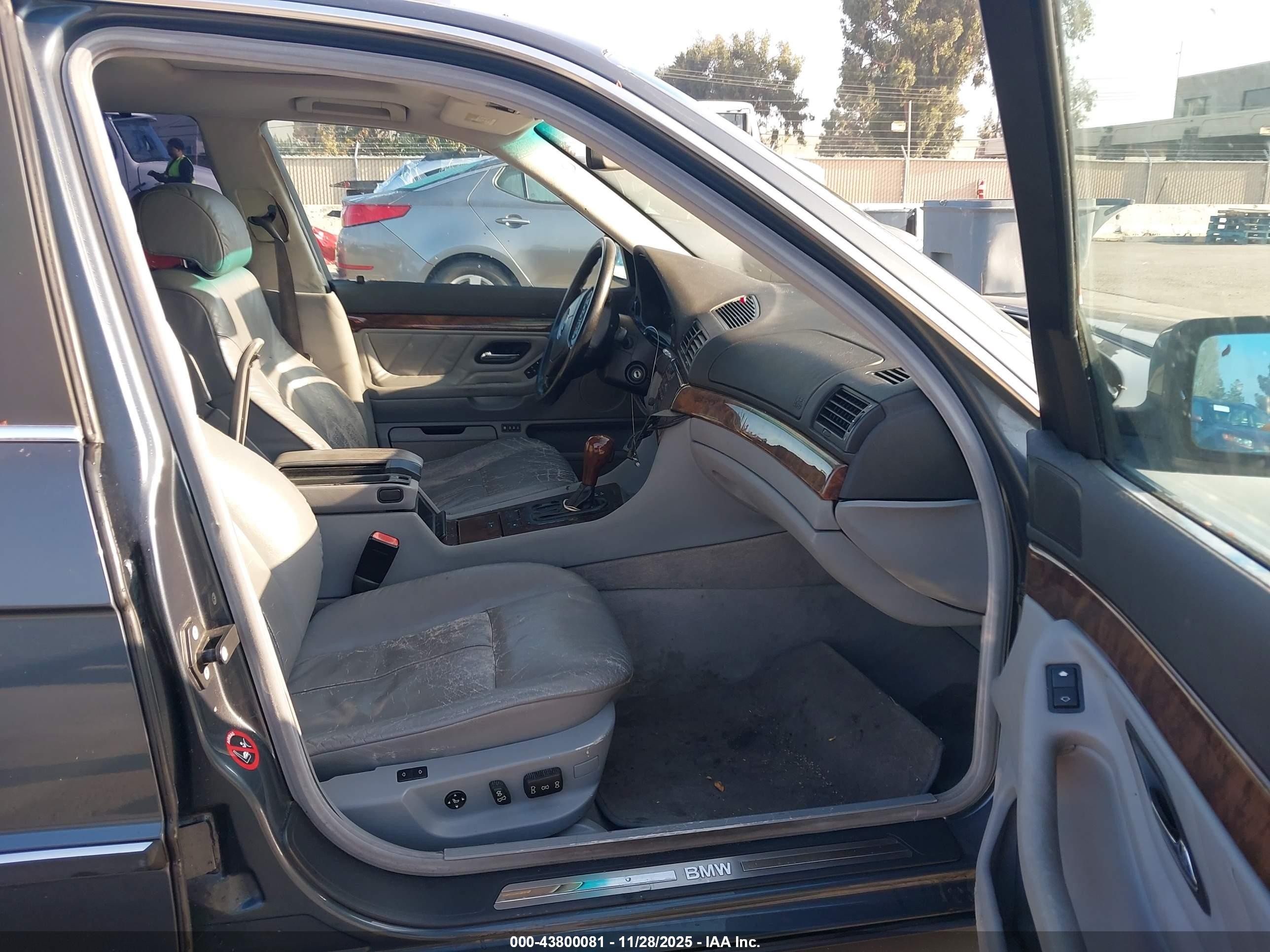 2000 Bmw 740il   Blue vin: WBAGH8342YDP11026