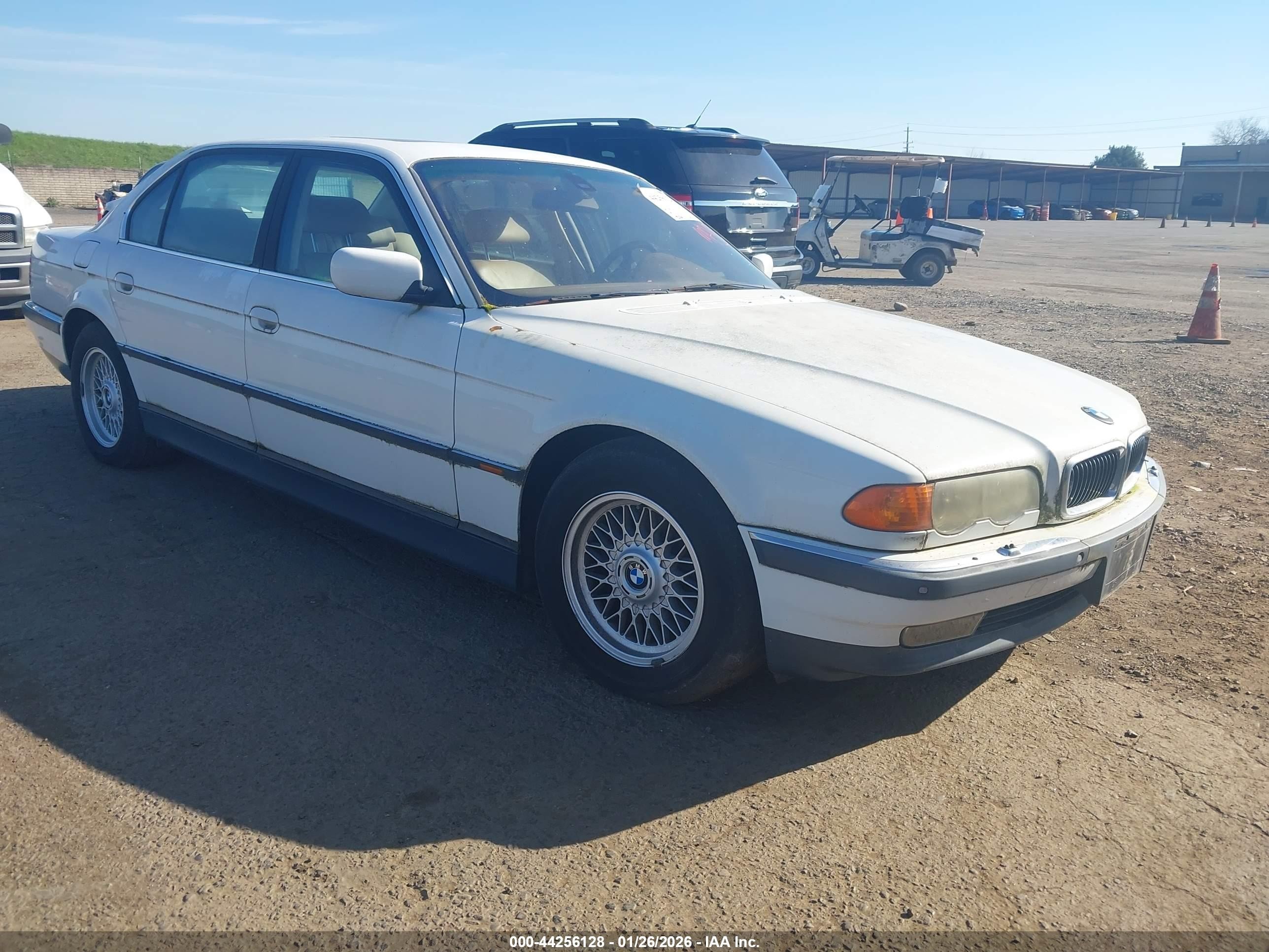 2000 Bmw 740il   White vin: WBAGH8342YDP13052