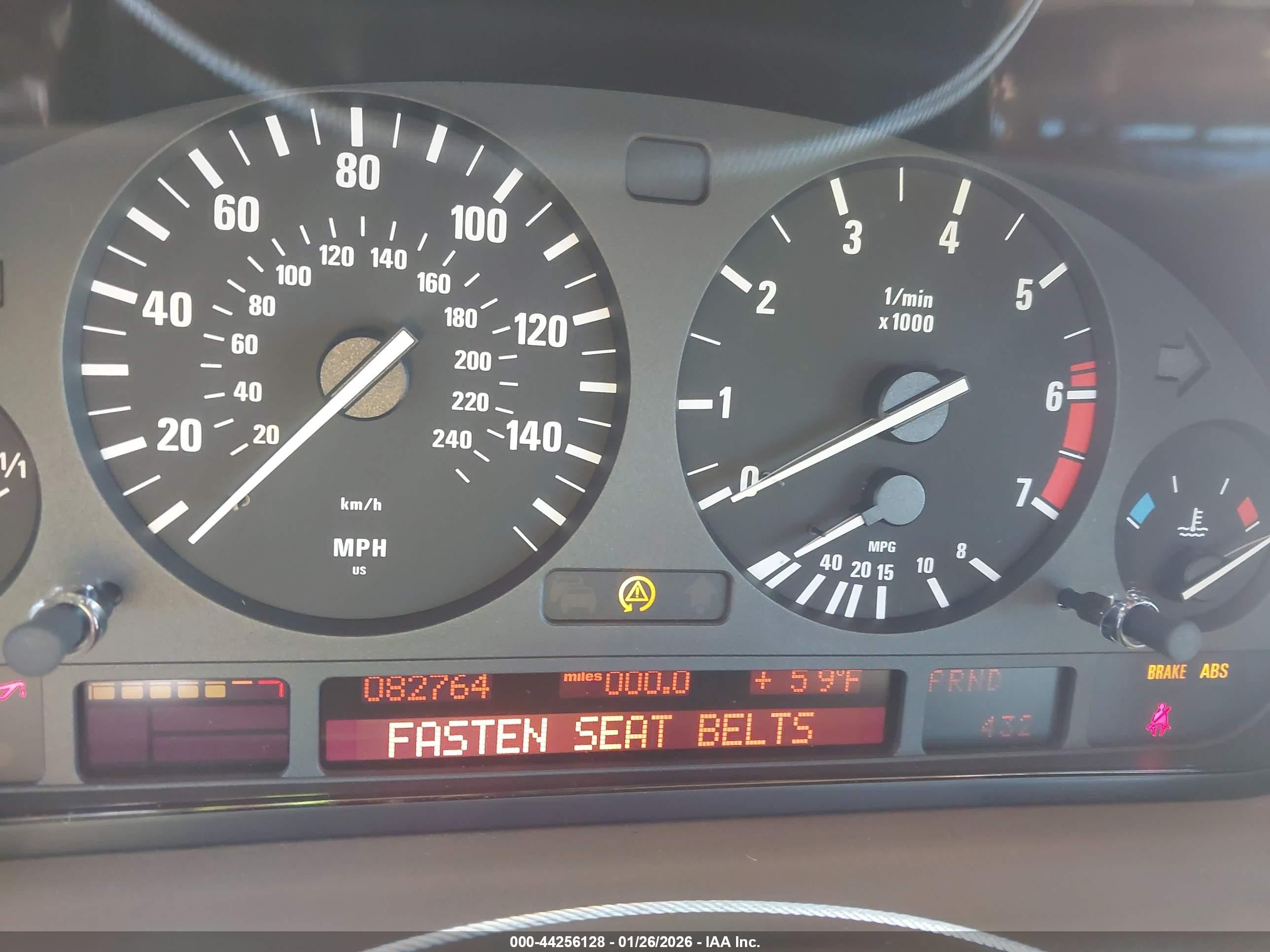 2000 Bmw 740il   White vin: WBAGH8342YDP13052