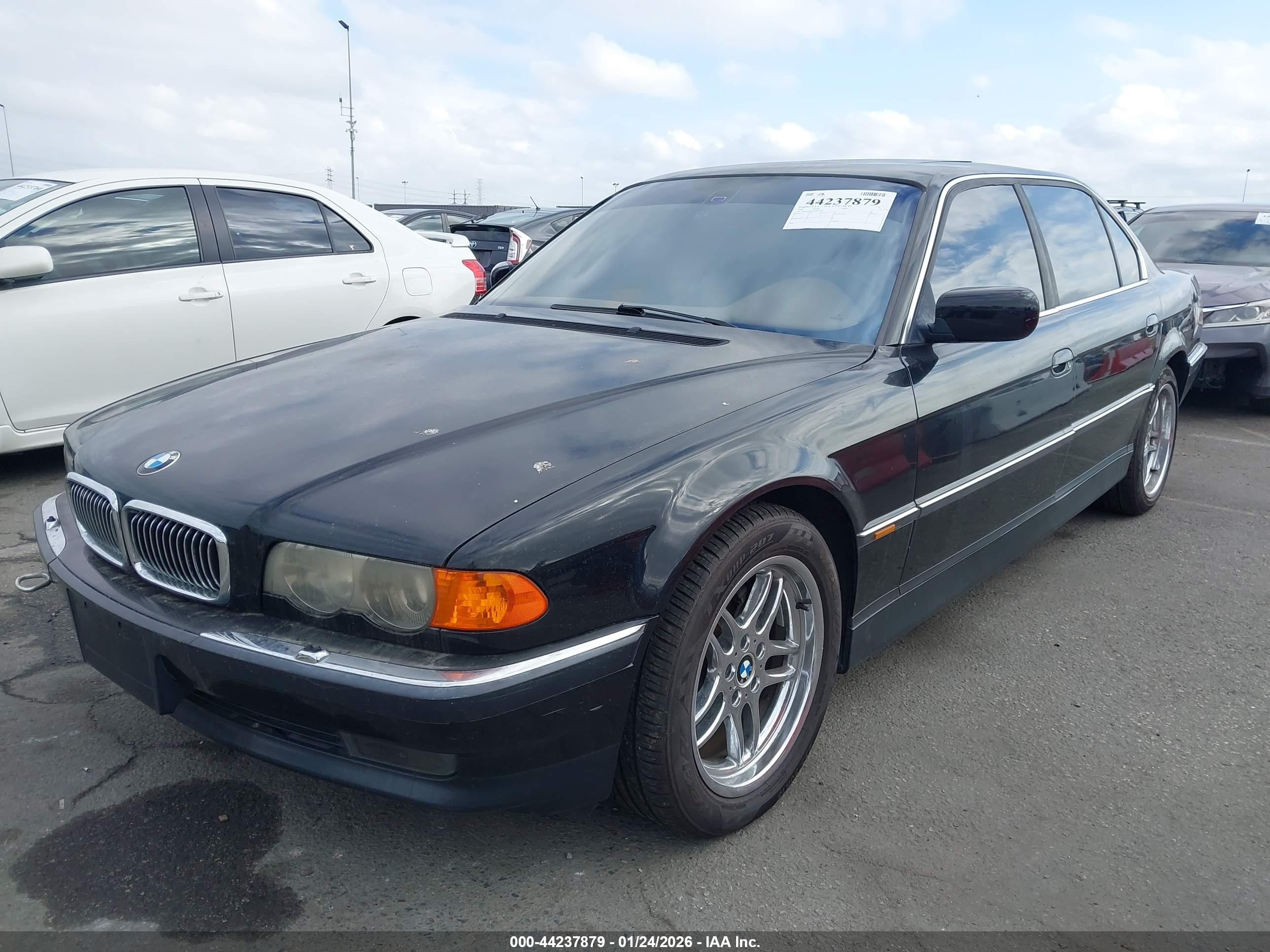 2000 Bmw 740il   Black vin: WBAGH8342YDP17070
