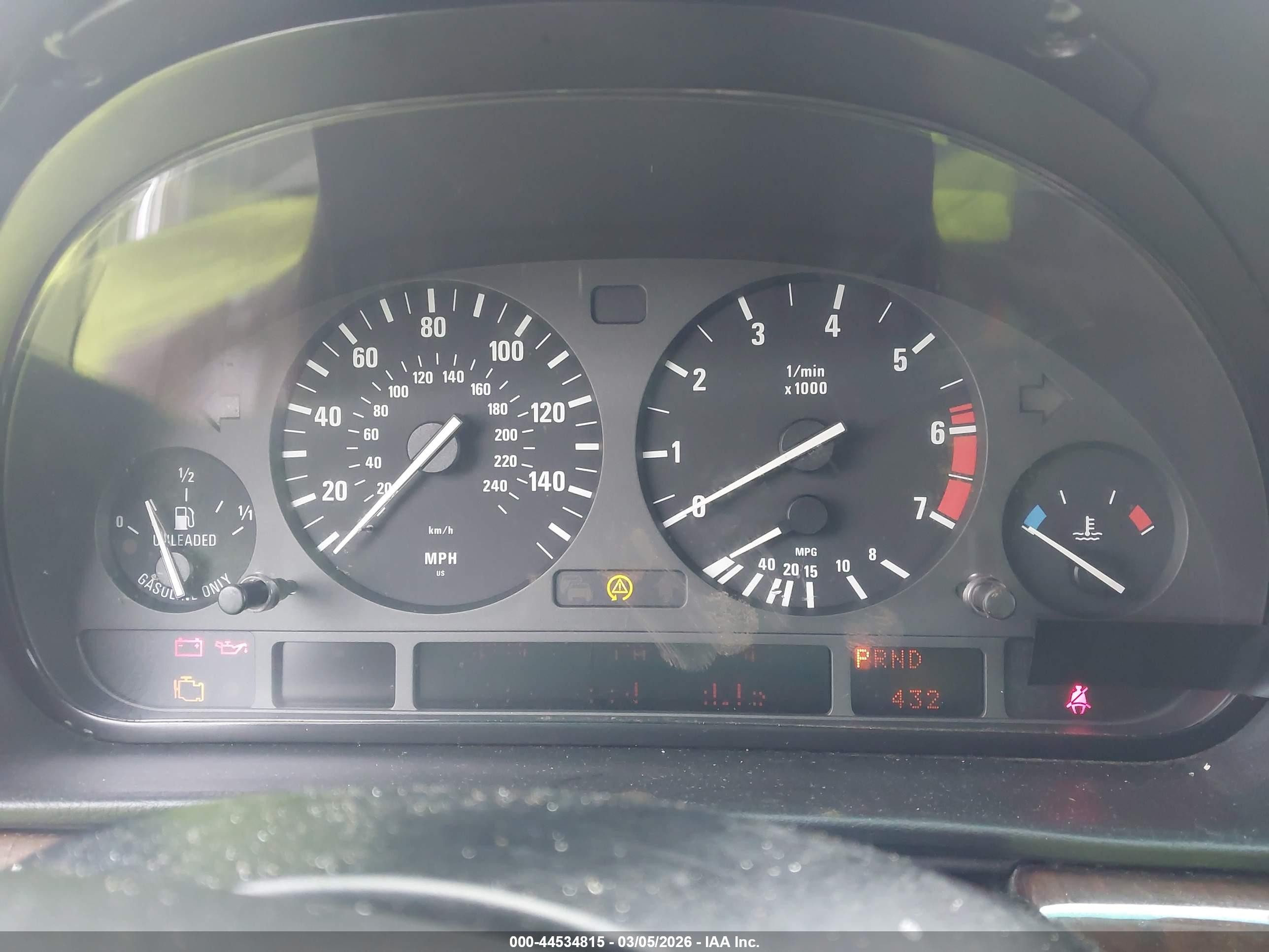 2000 Bmw 740il   Silver vin: WBAGH8343YDP08569