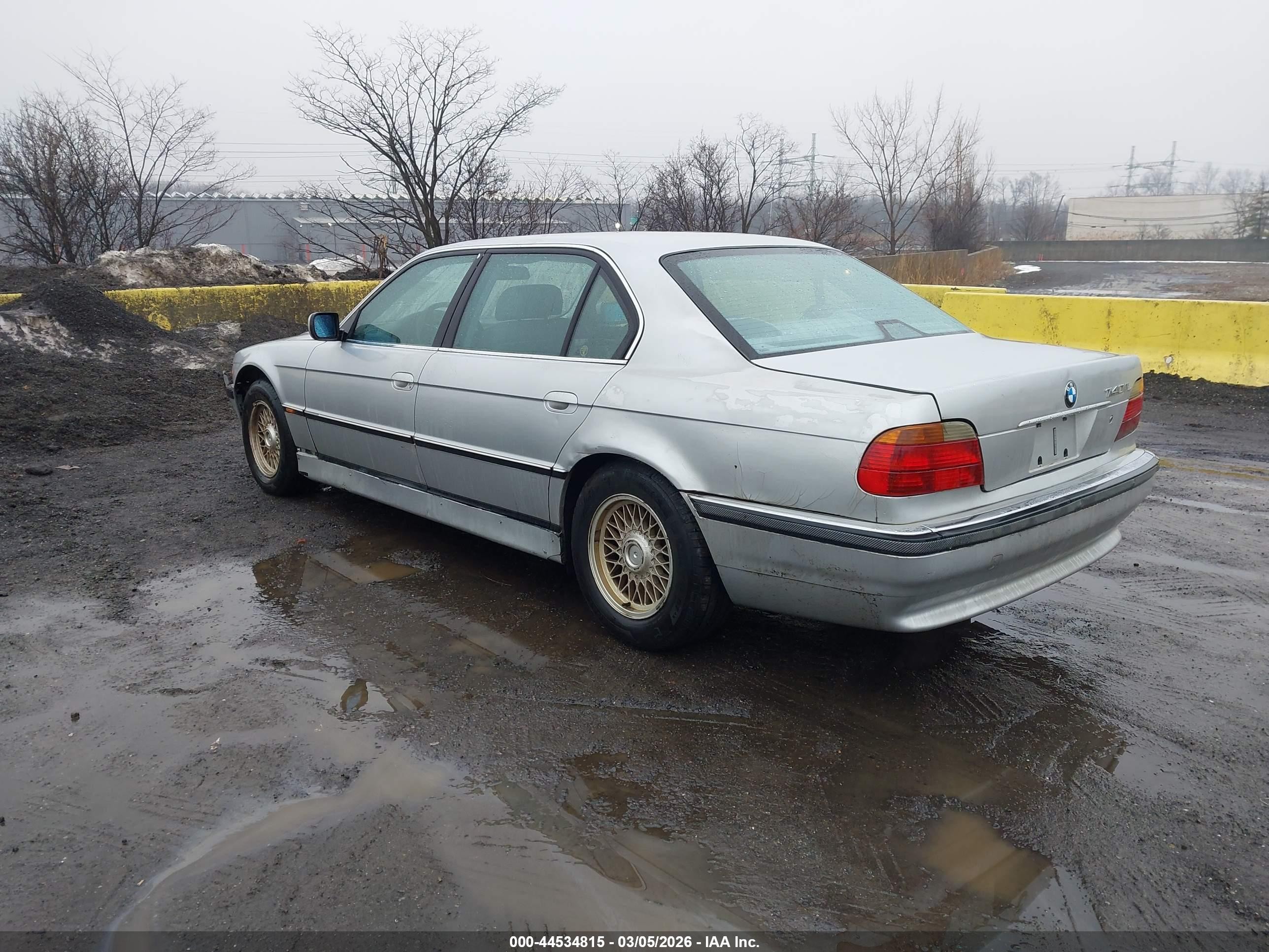 2000 Bmw 740il   Silver vin: WBAGH8343YDP08569