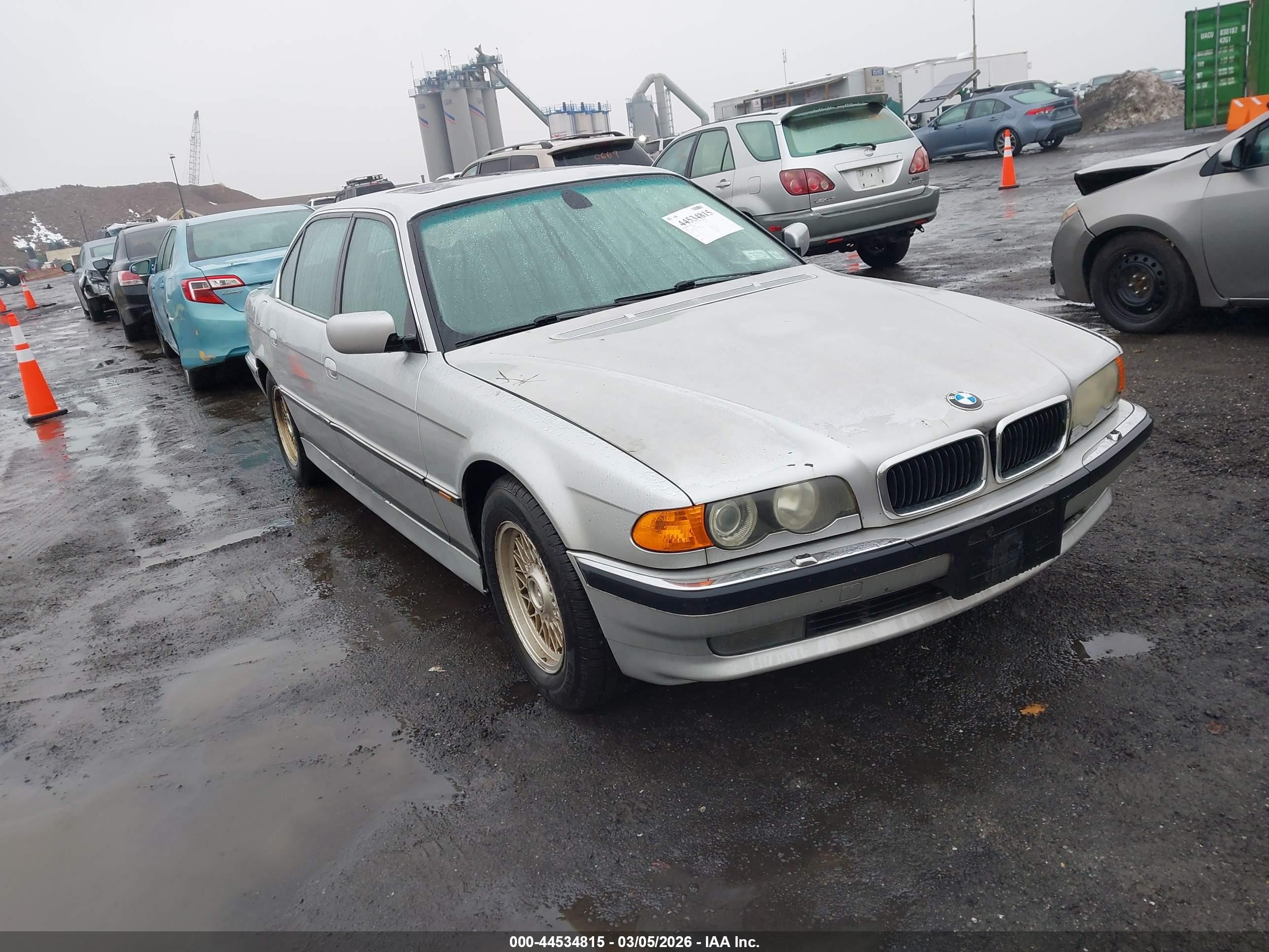 2000 Bmw 740il   Silver vin: WBAGH8343YDP08569