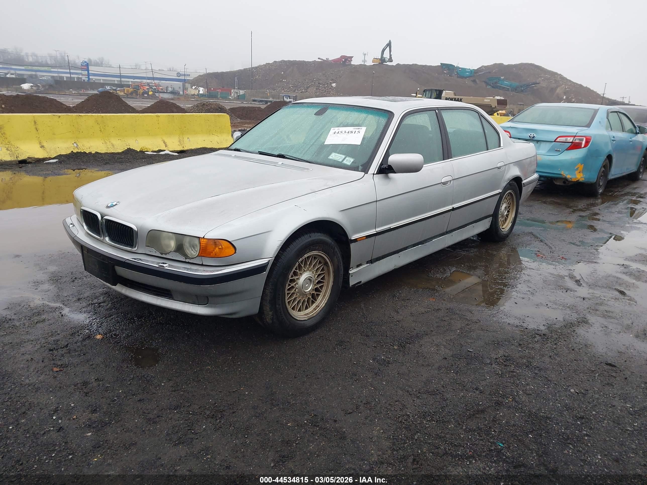 2000 Bmw 740il   Silver vin: WBAGH8343YDP08569