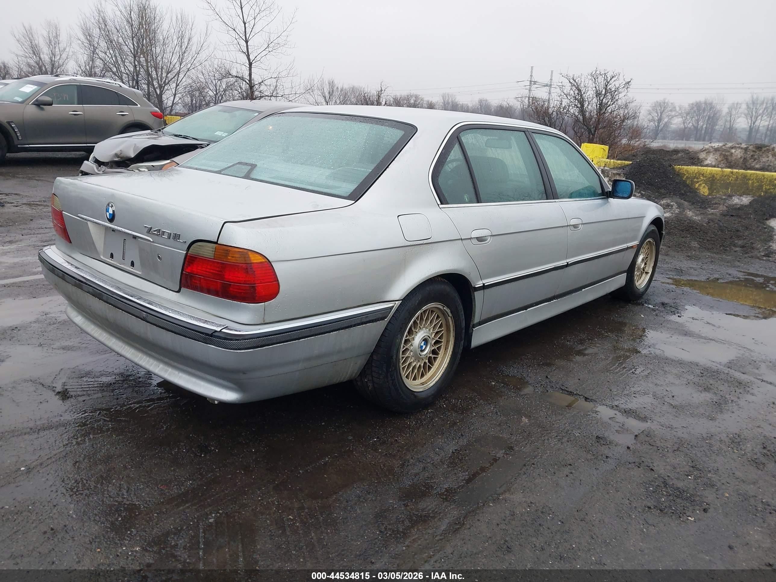 2000 Bmw 740il   Silver vin: WBAGH8343YDP08569