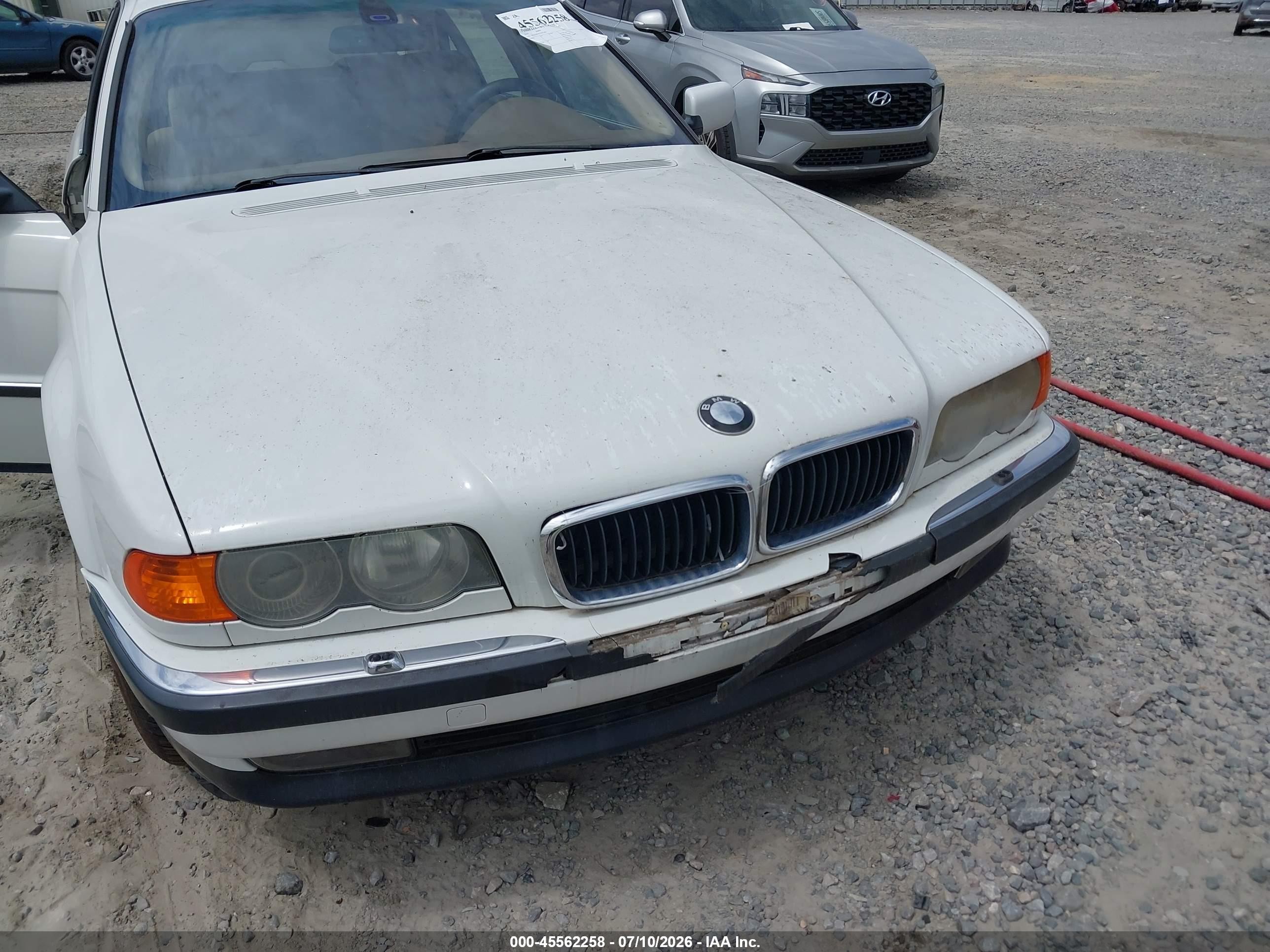 2000 Bmw 740il   White vin: WBAGH8343YDP12881