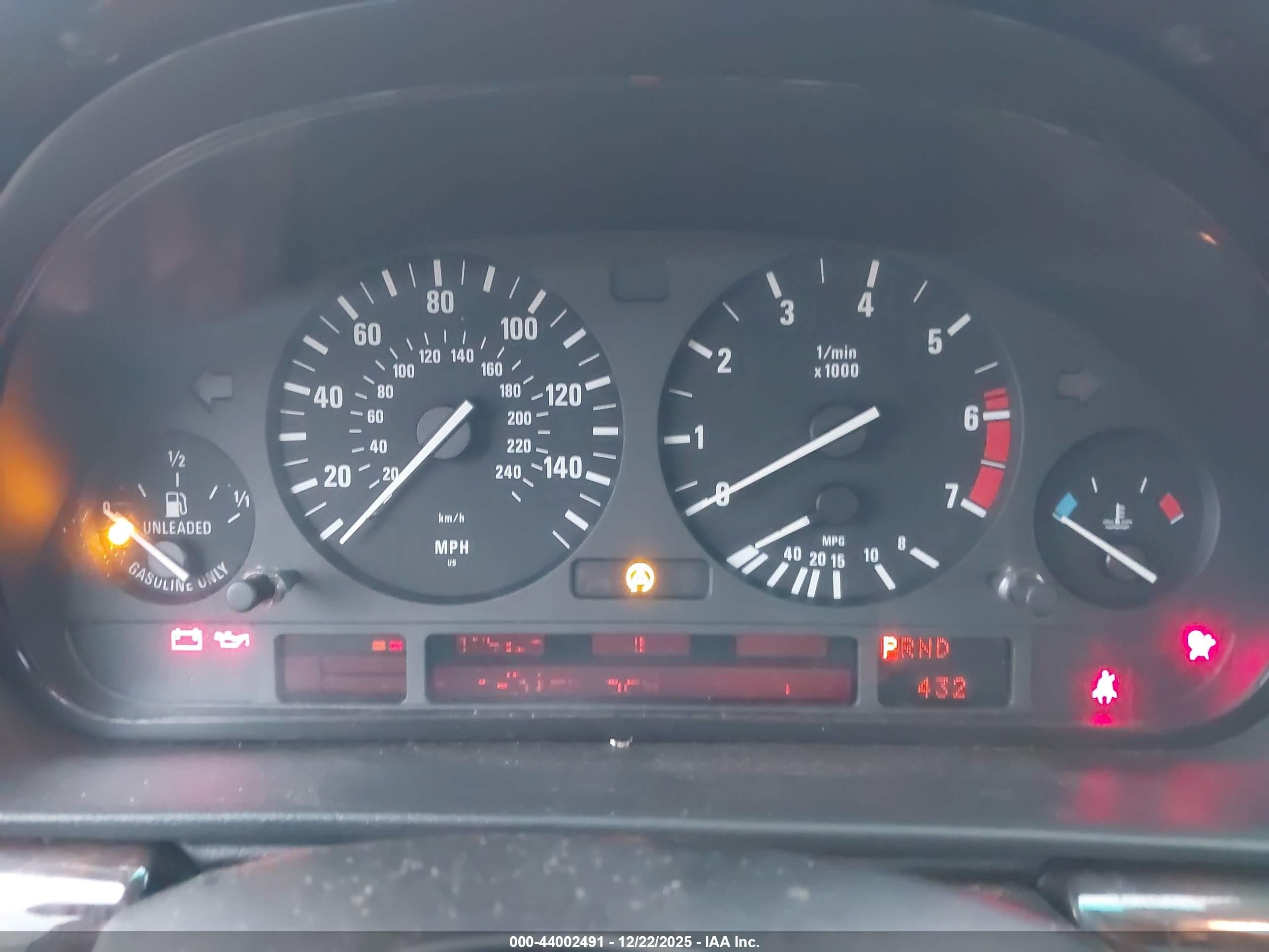2000 Bmw 740il   Silver vin: WBAGH8344YDP16745