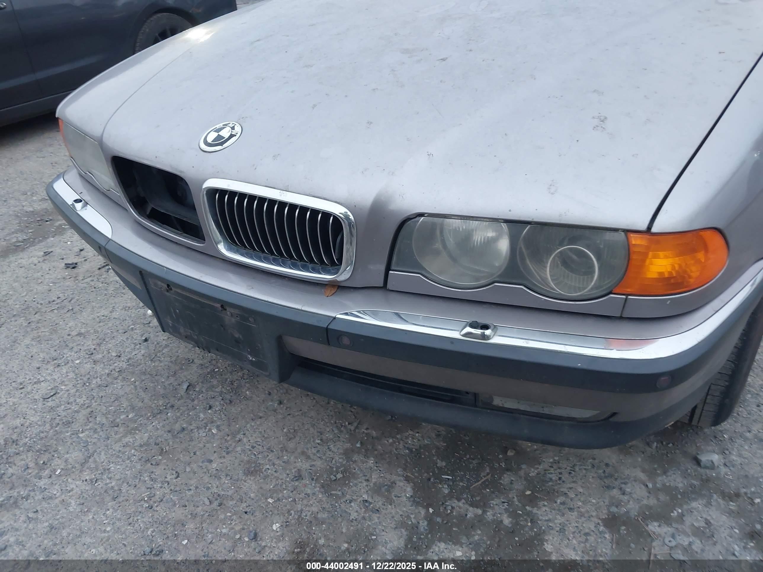2000 Bmw 740il   Silver vin: WBAGH8344YDP16745