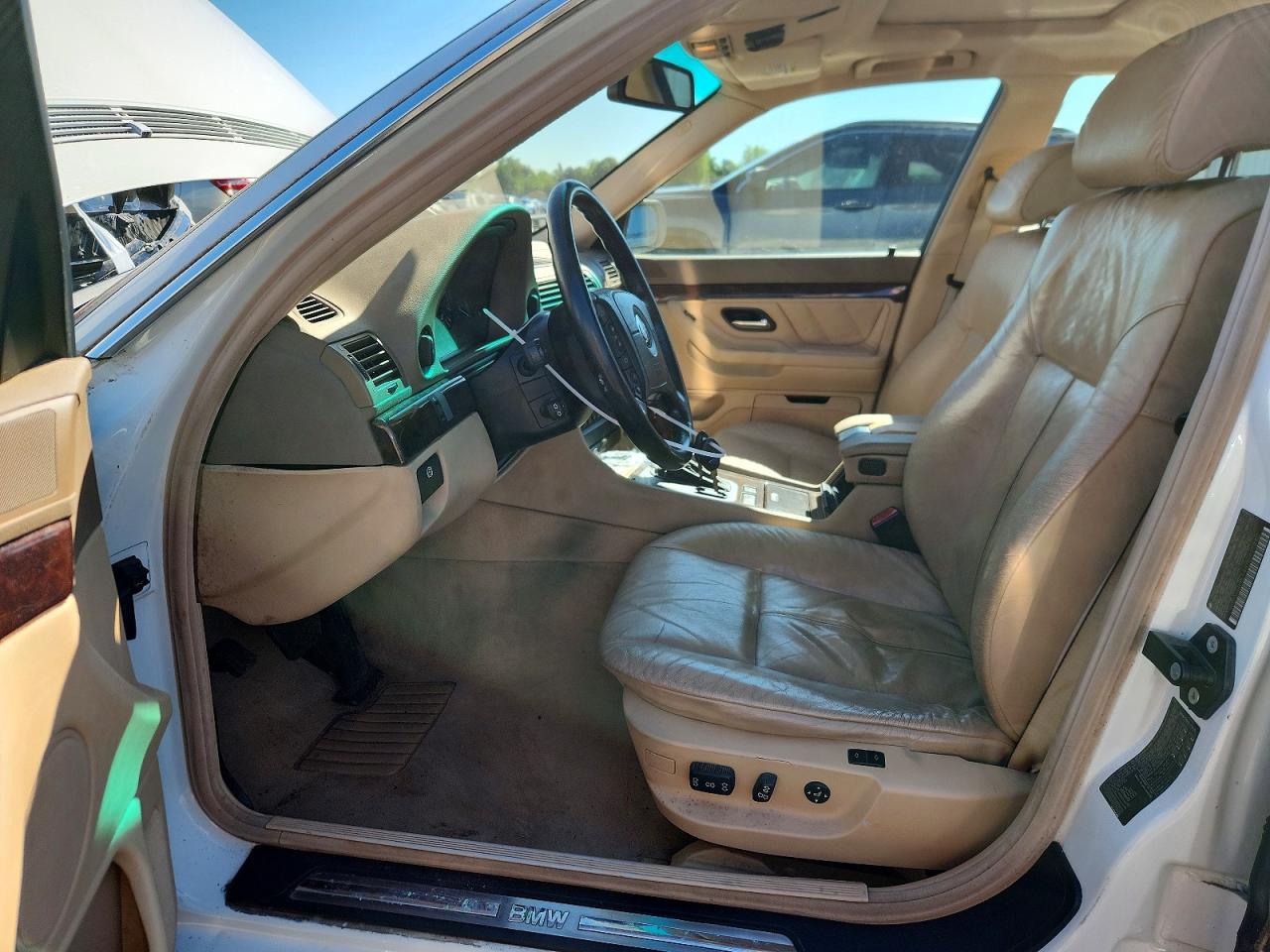 2001 Bmw 740 Il White vin: WBAGH83451DP27940