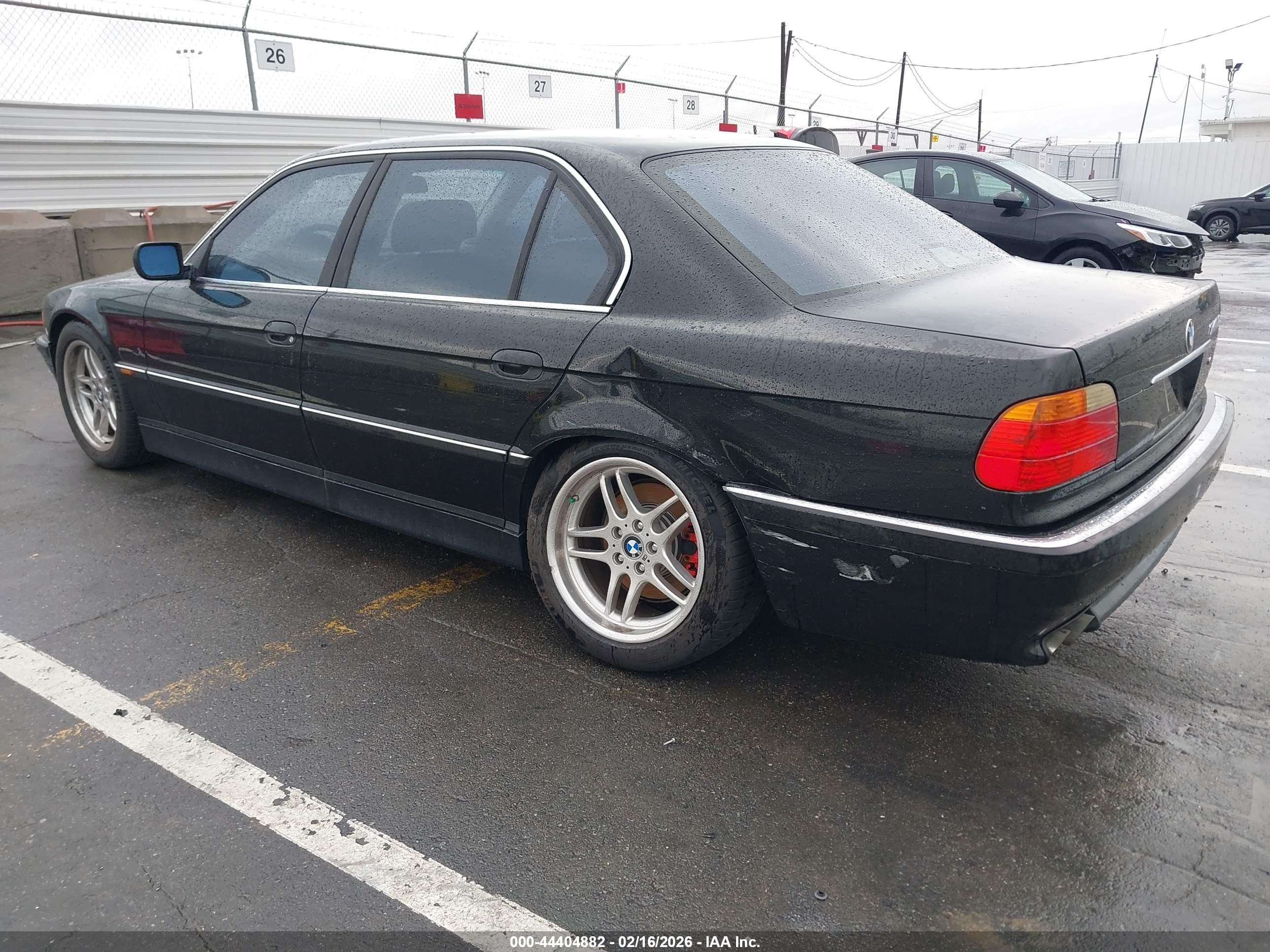 2000 Bmw 740il   Black vin: WBAGH8345YDP11120