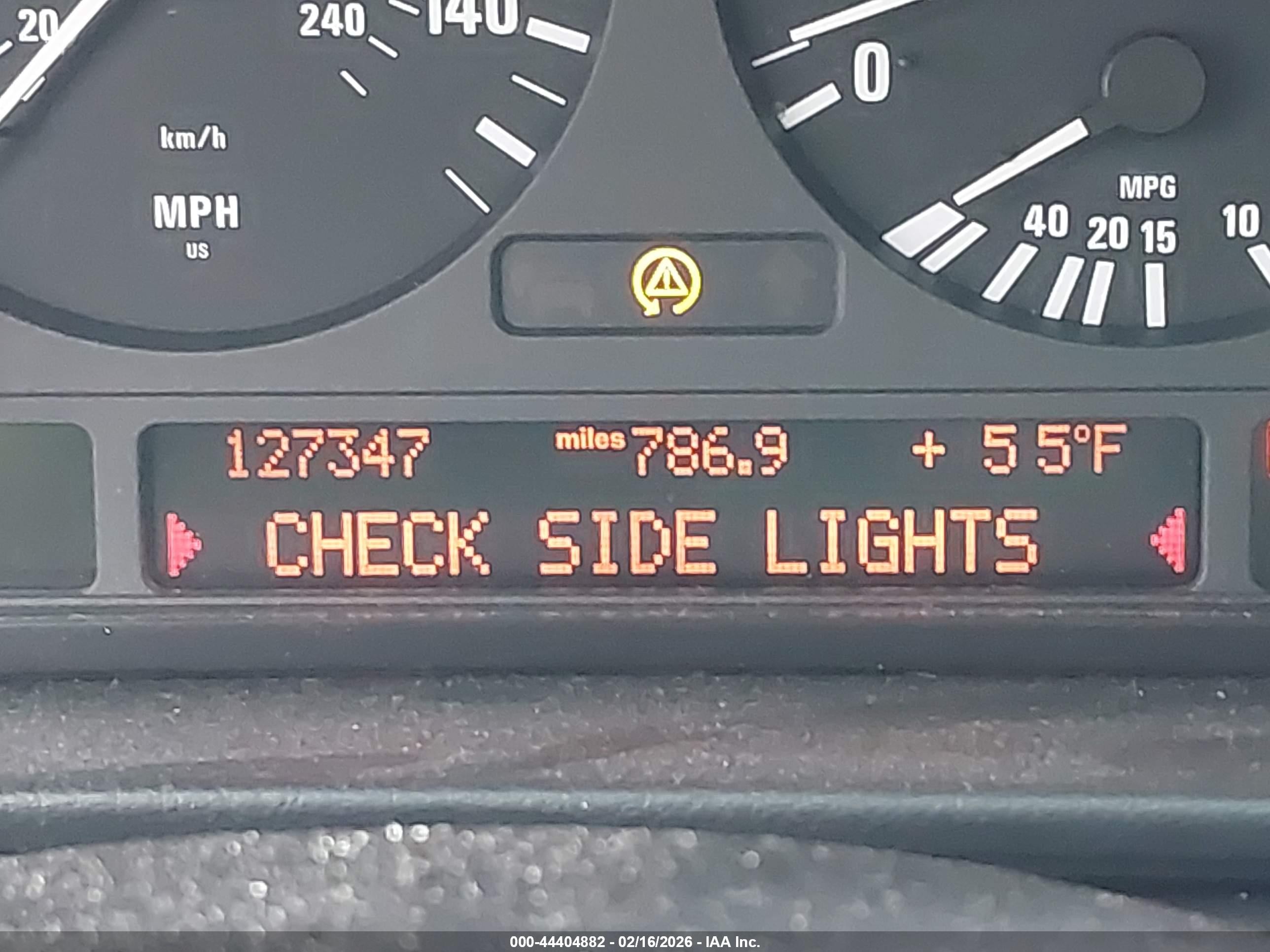 2000 Bmw 740il   Black vin: WBAGH8345YDP11120