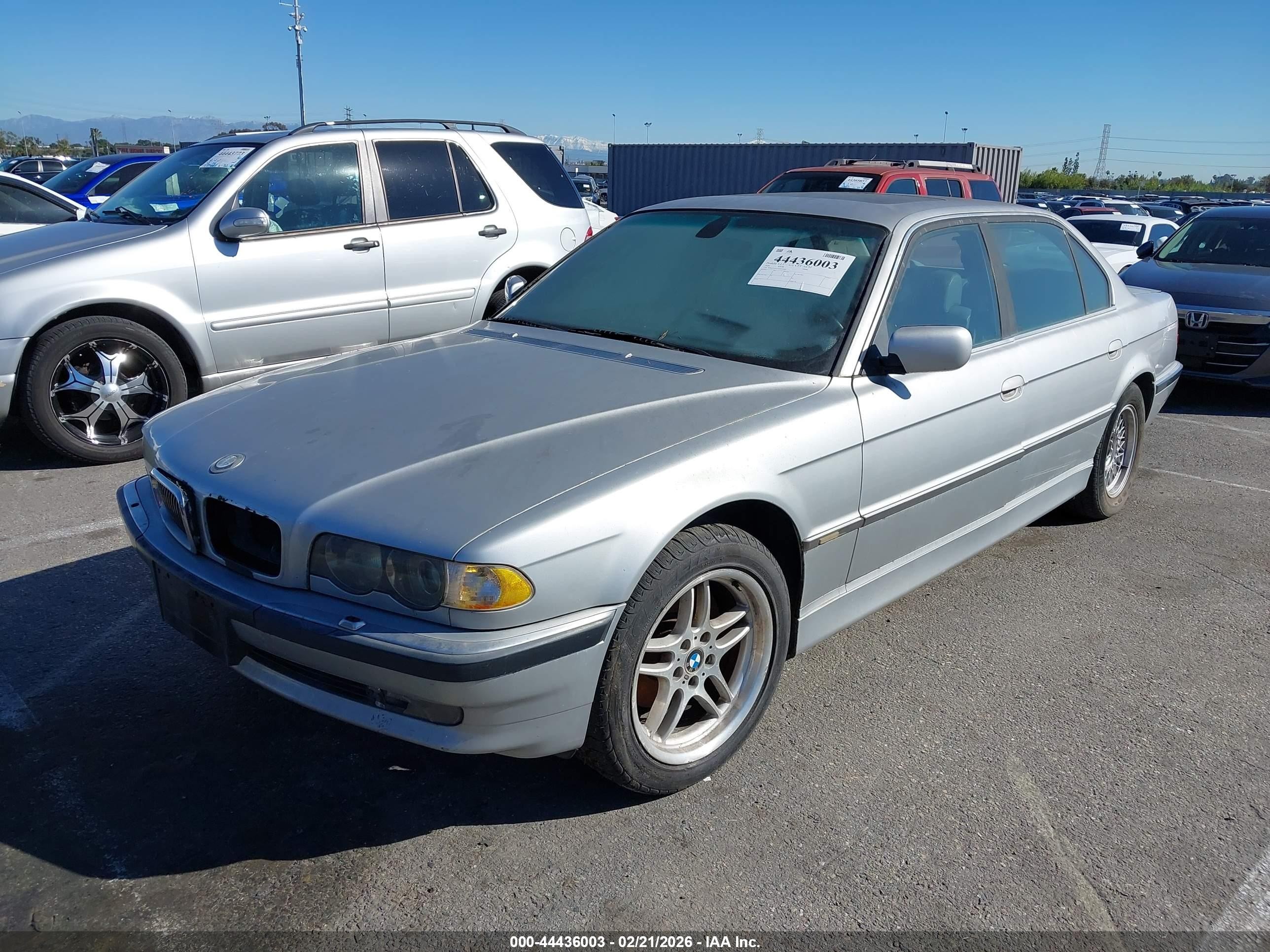 2000 Bmw 740il   Silver vin: WBAGH8347YDP11460