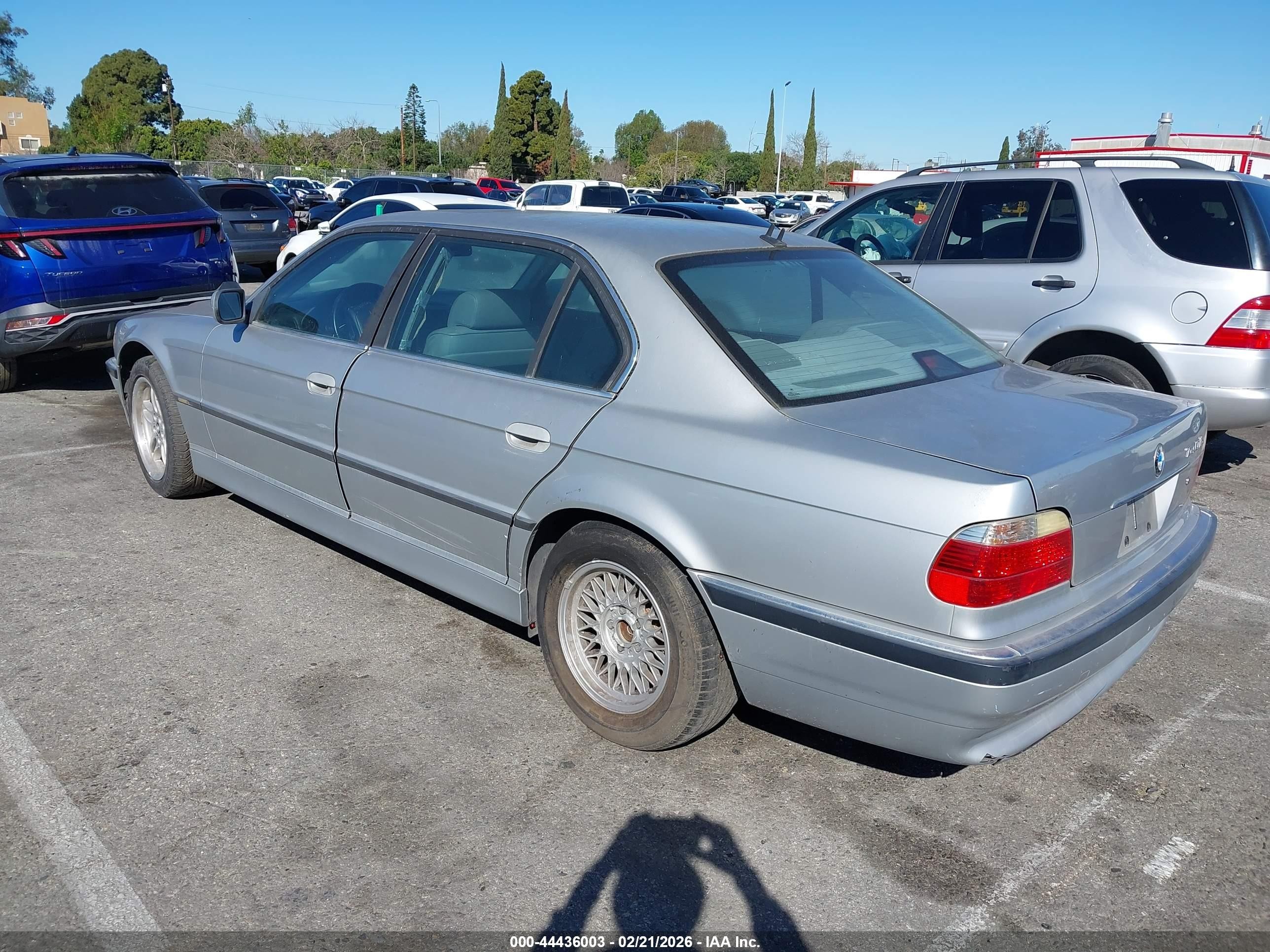 2000 Bmw 740il   Silver vin: WBAGH8347YDP11460
