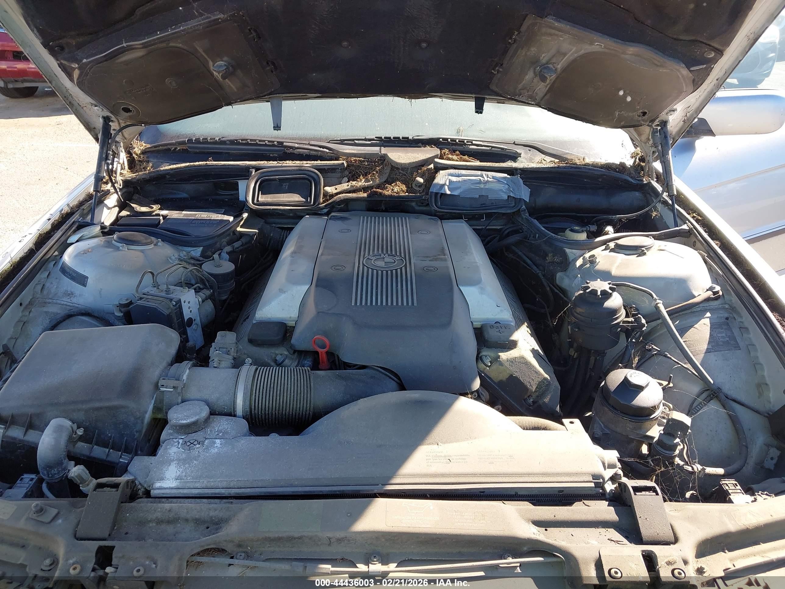 2000 Bmw 740il   Silver vin: WBAGH8347YDP11460