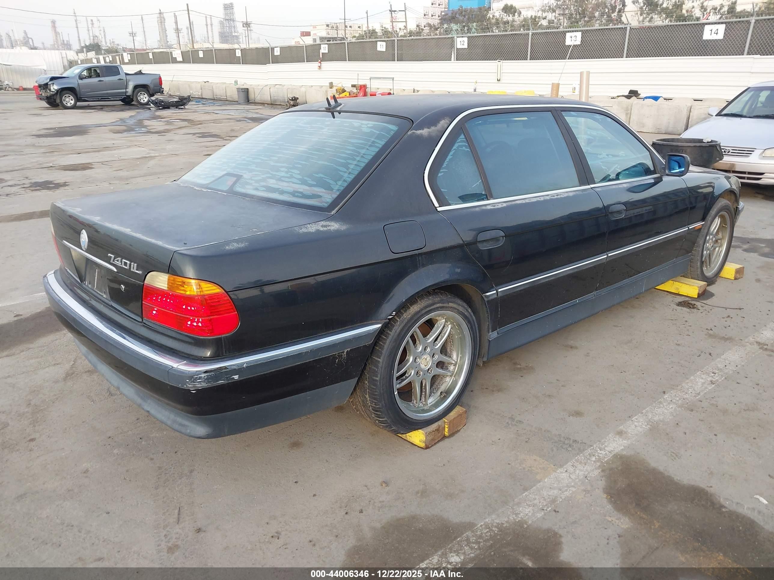 2000 Bmw 740il   Black vin: WBAGH8348YDP06655