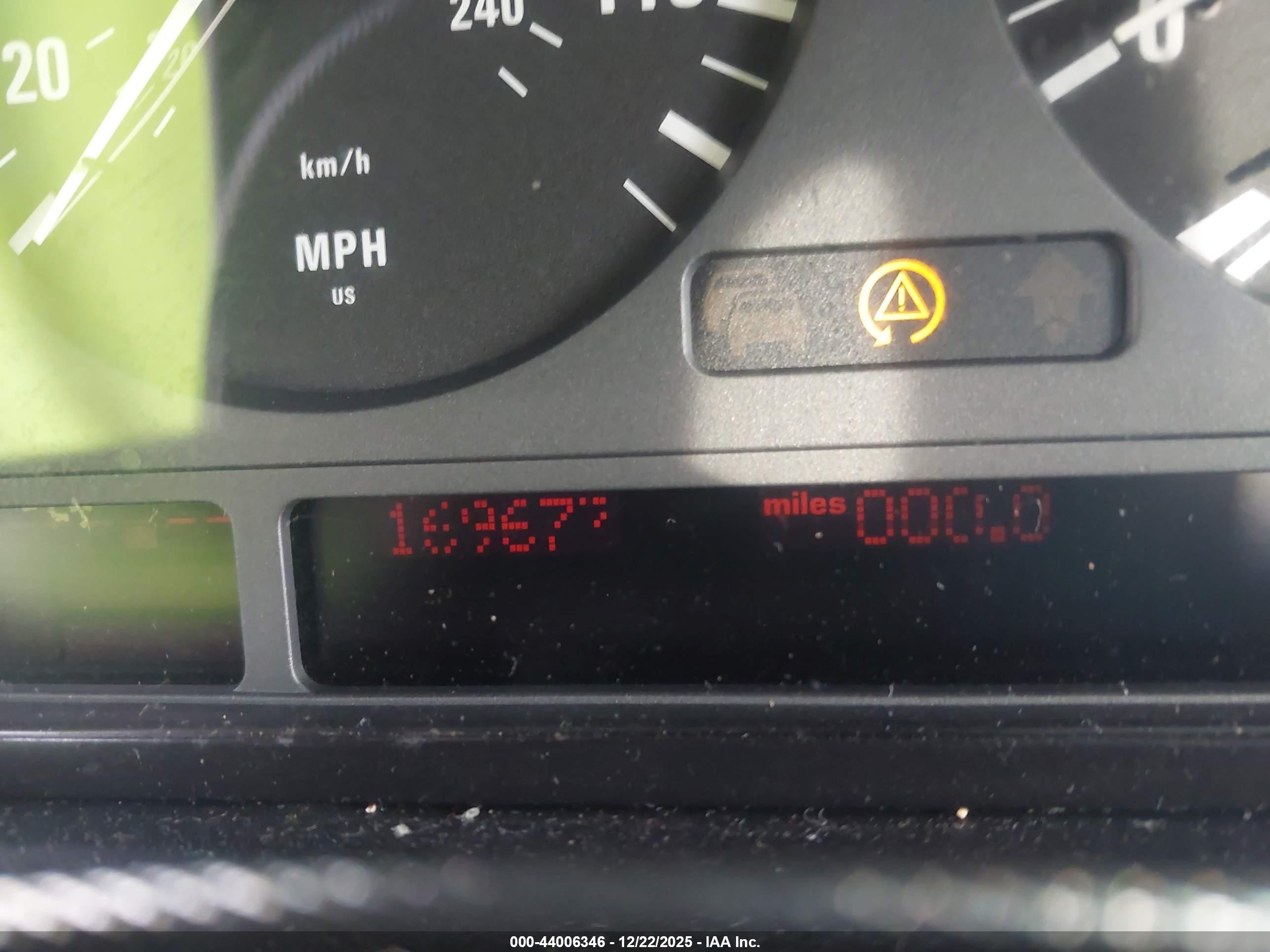 2000 Bmw 740il   Black vin: WBAGH8348YDP06655
