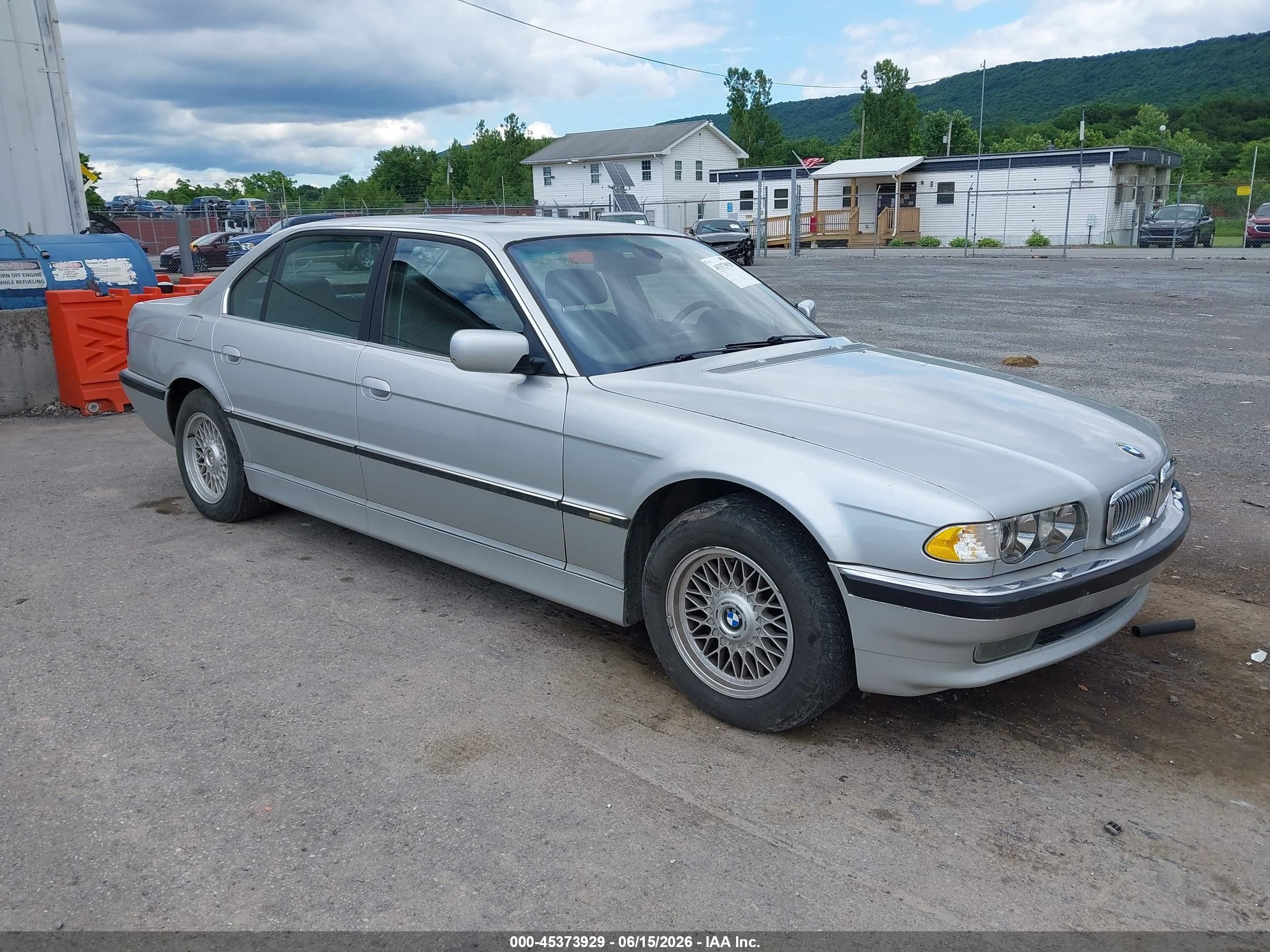WBAGH834X1DP24368