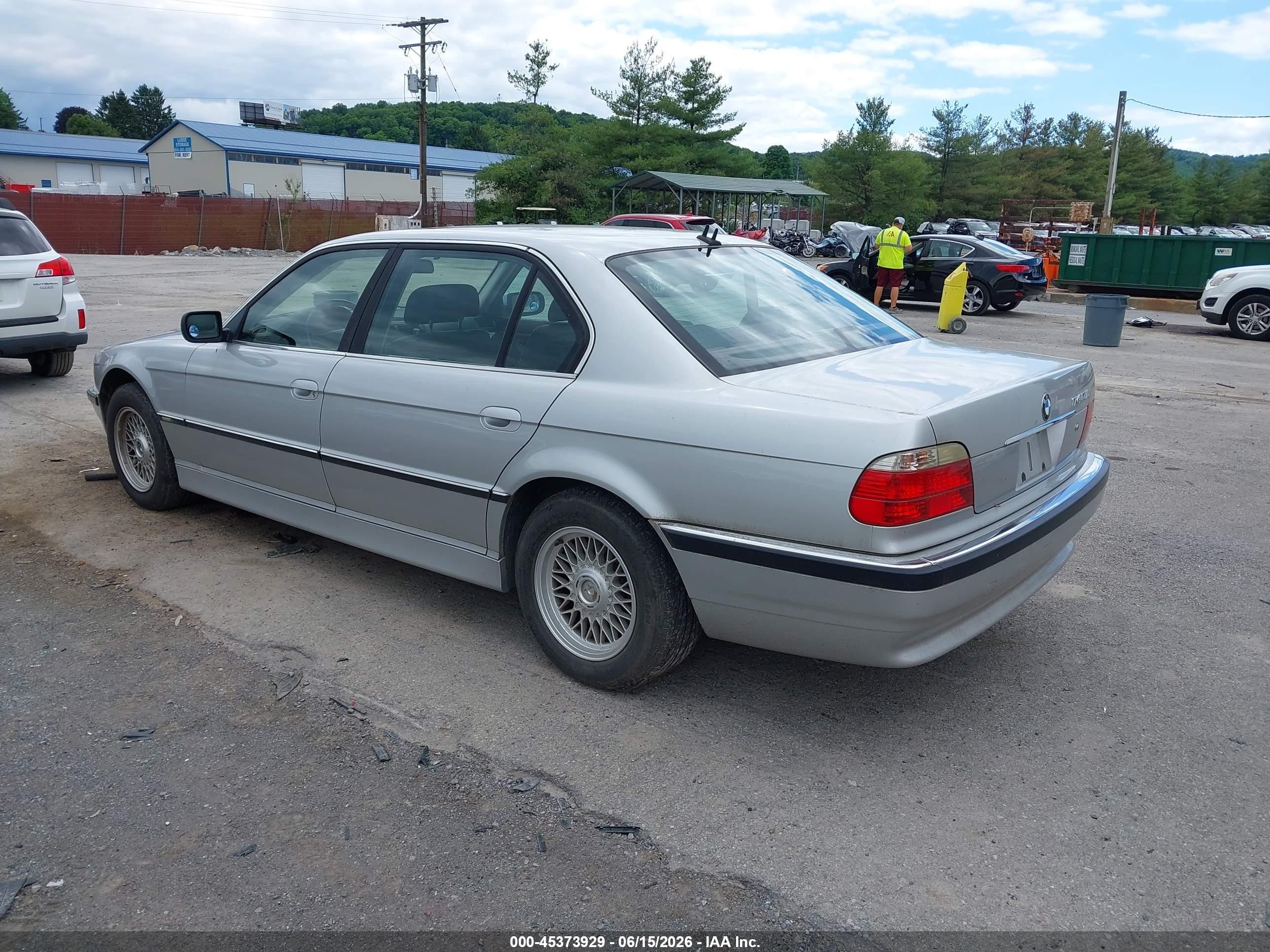 2001 Bmw 740il   Silver vin: WBAGH834X1DP24368