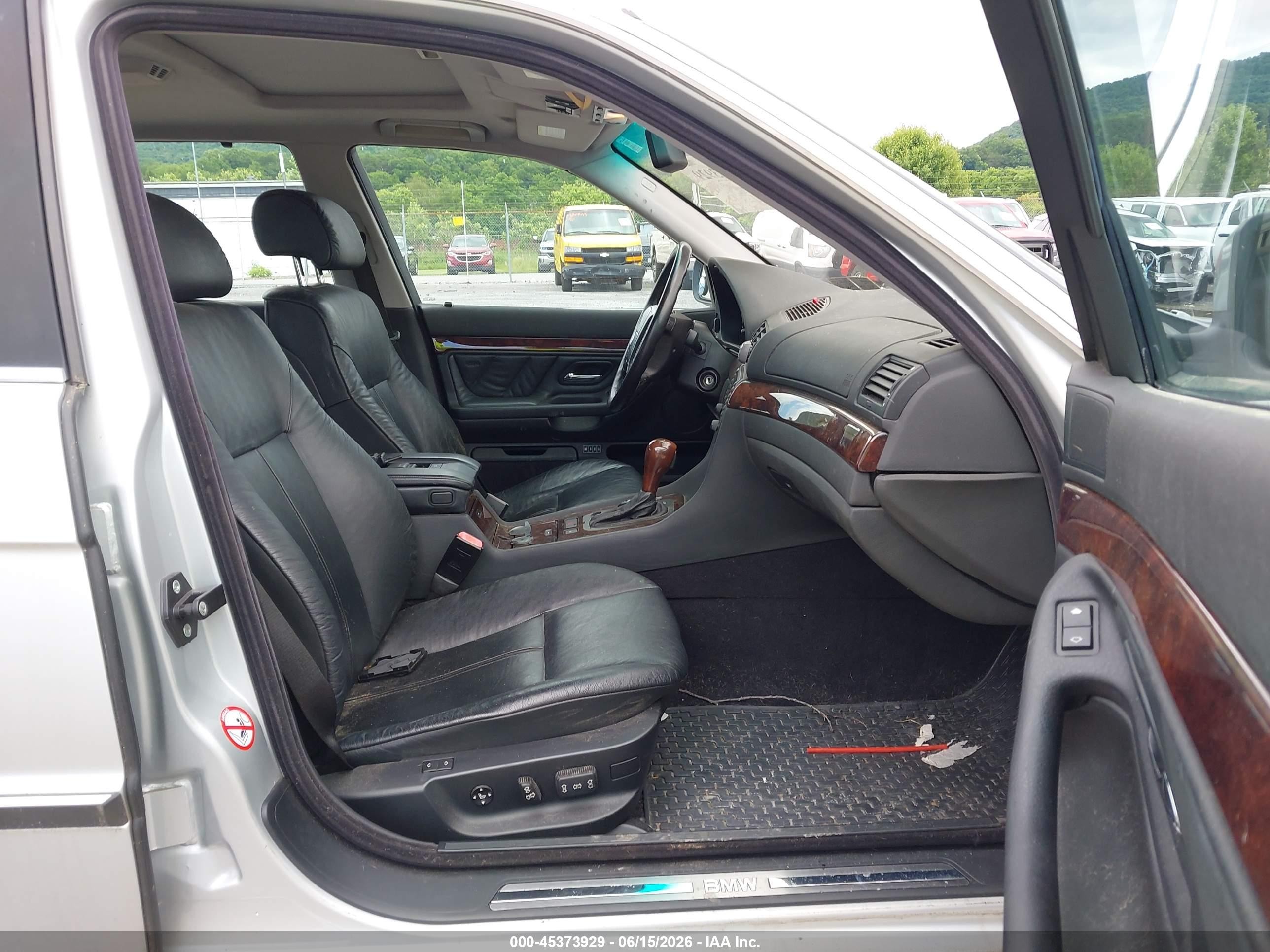 2001 Bmw 740il   Silver vin: WBAGH834X1DP24368