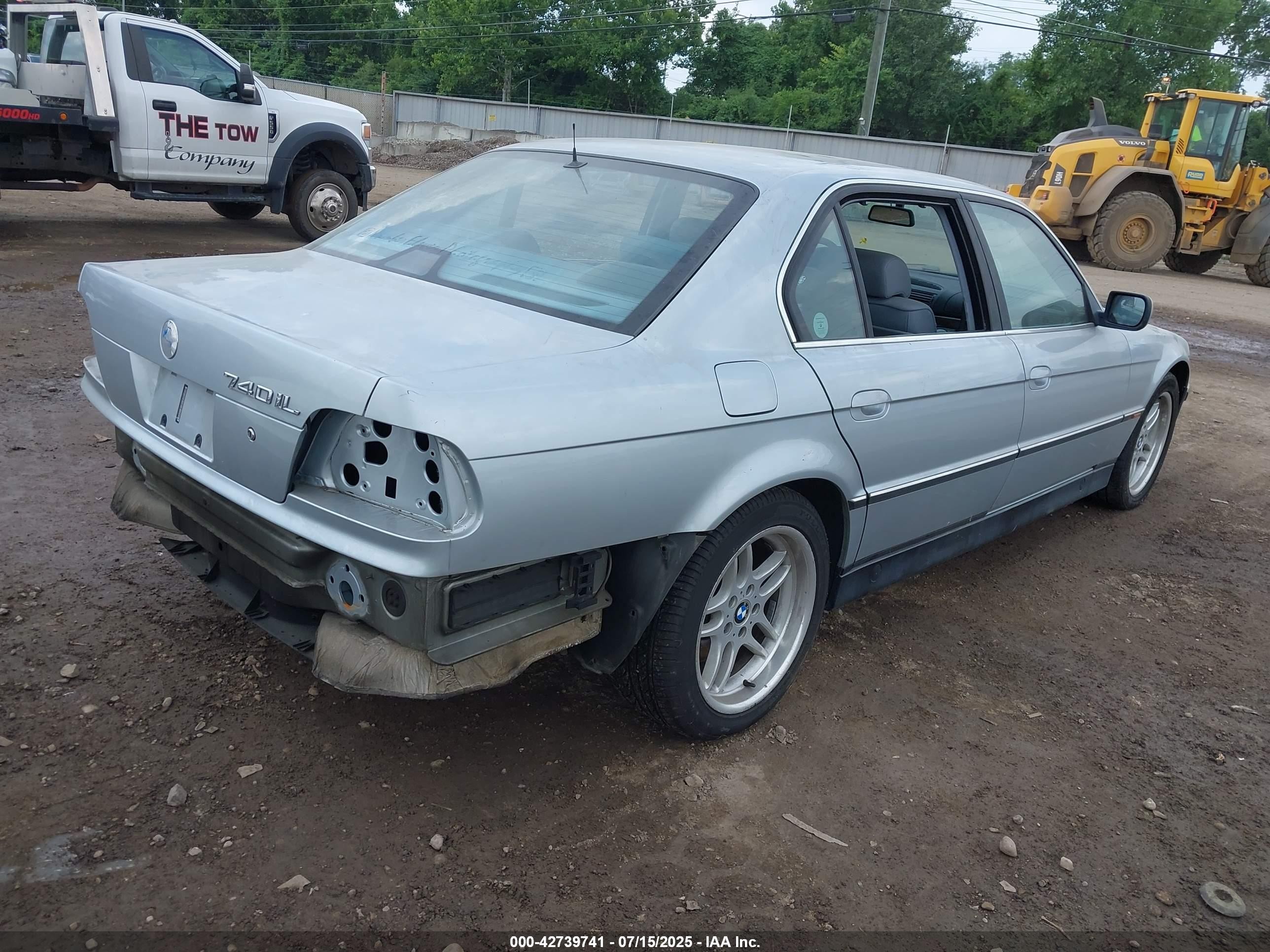 1998 Bmw 740il   Серебряный vin: WBAGJ8320WDM24428