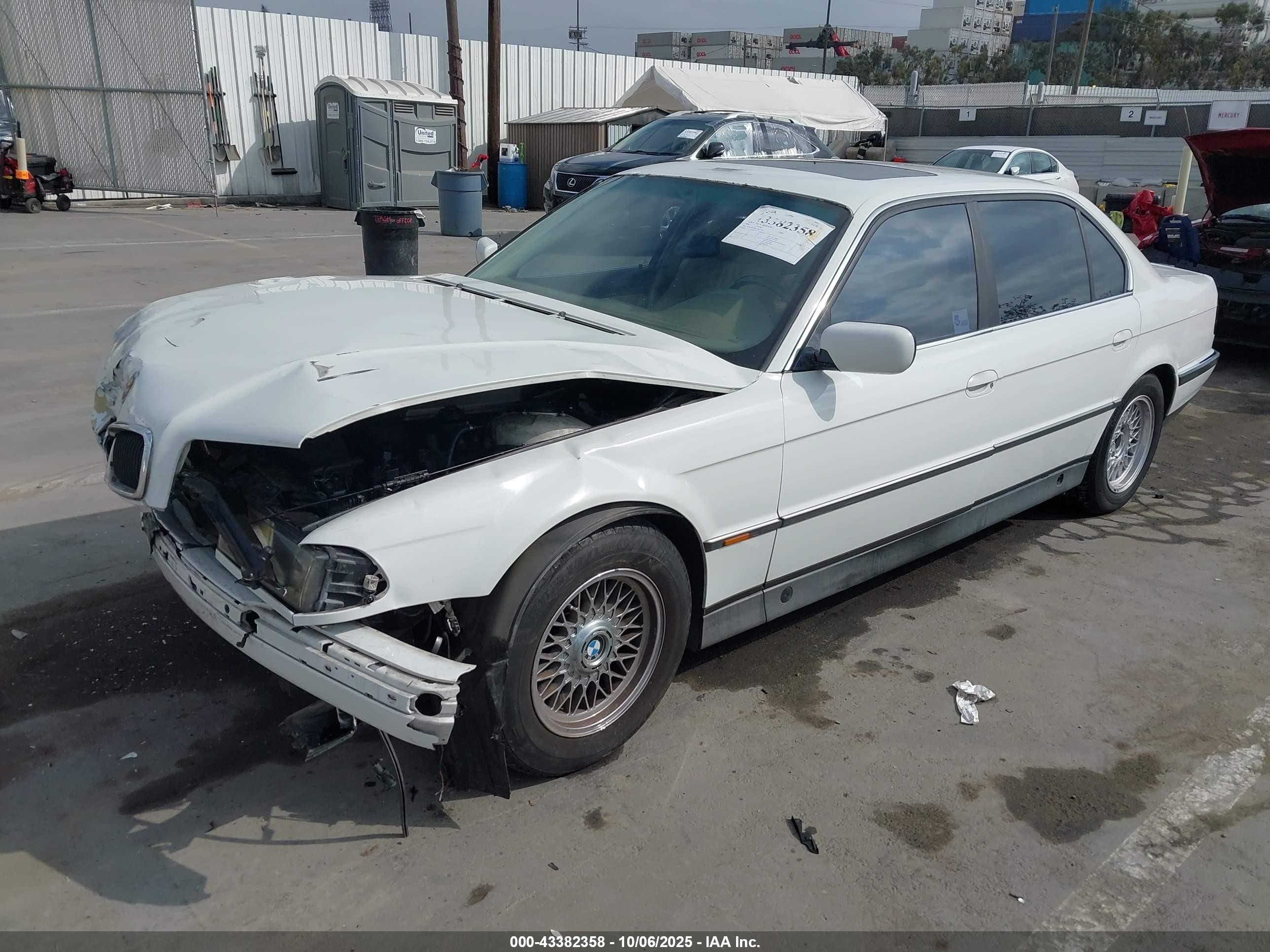 1998 Bmw 740il   White vin: WBAGJ8324WDM11763