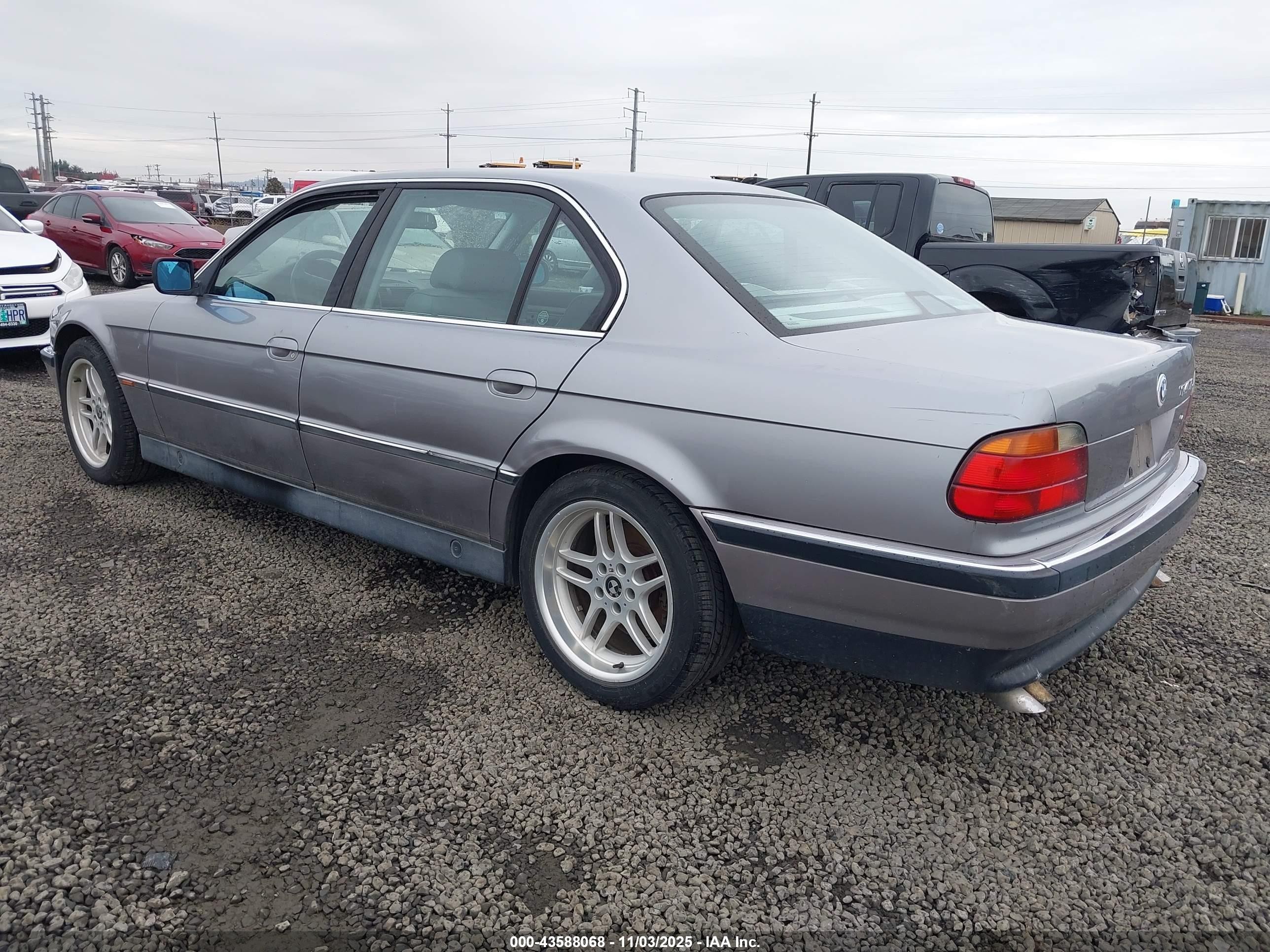 1998 Bmw 740il   Gray vin: WBAGJ8327WDM18660