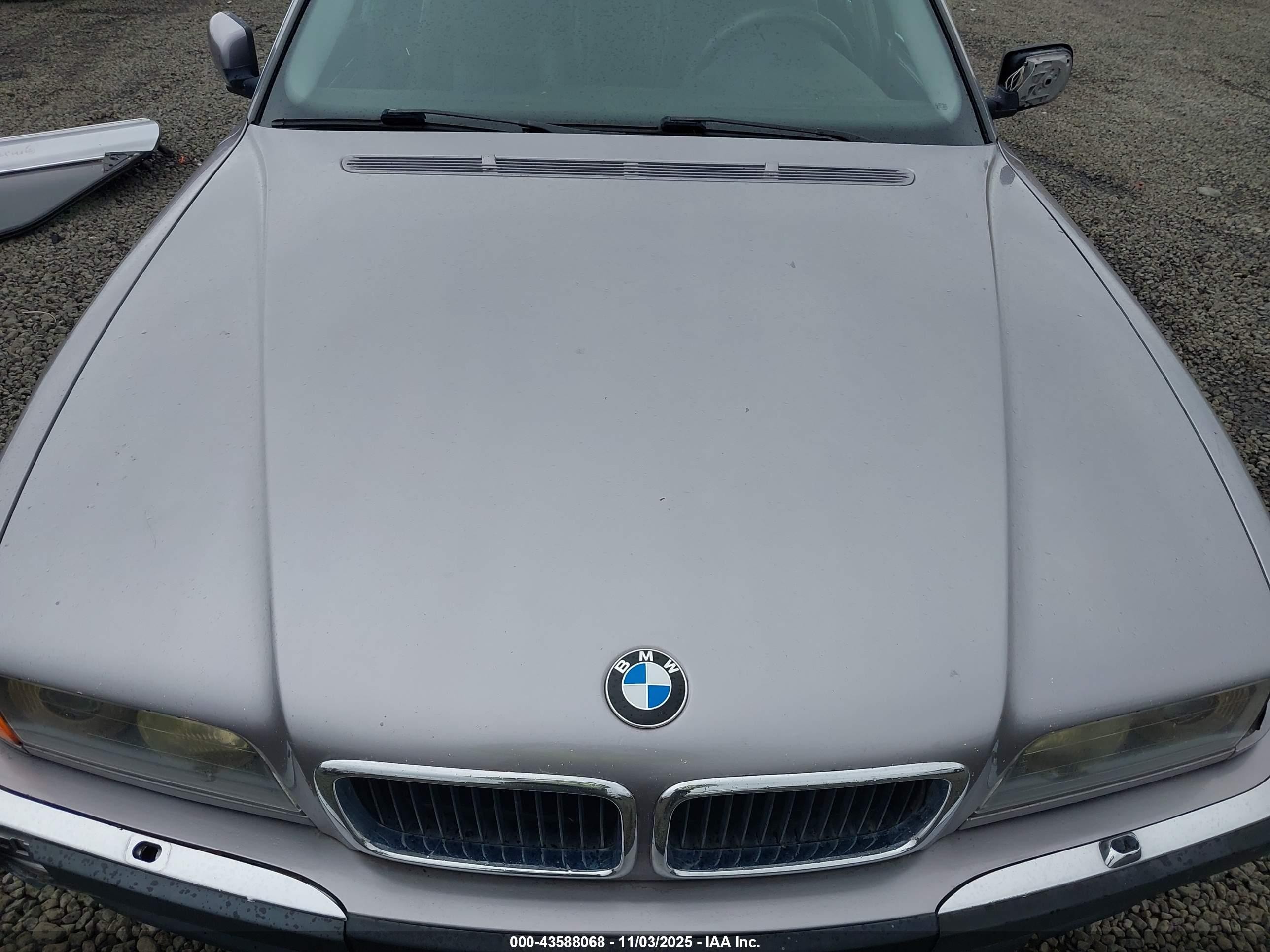 1998 Bmw 740il   Gray vin: WBAGJ8327WDM18660
