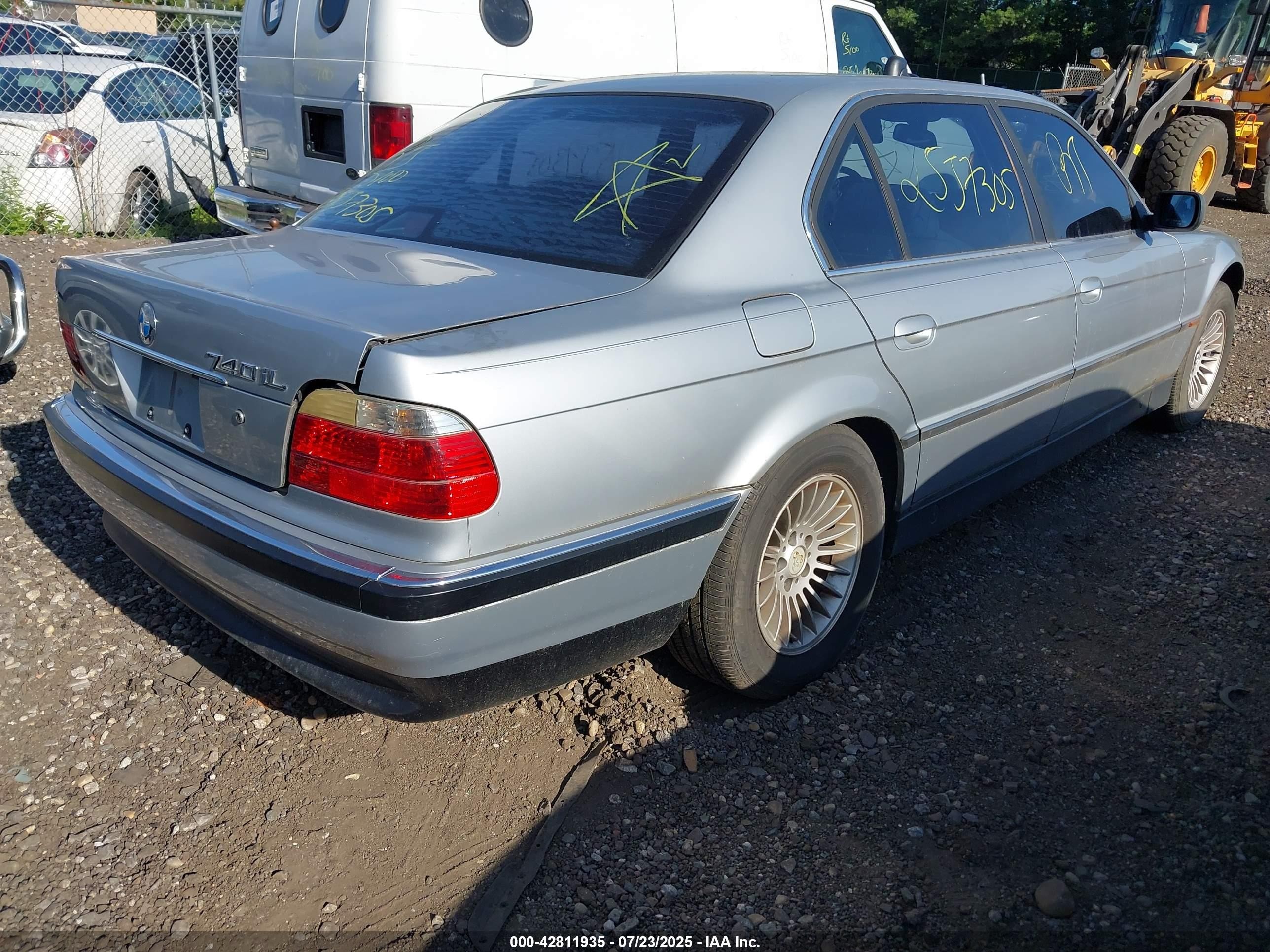 1998 Bmw 740il   Gray vin: WBAGJ8328WDM21017