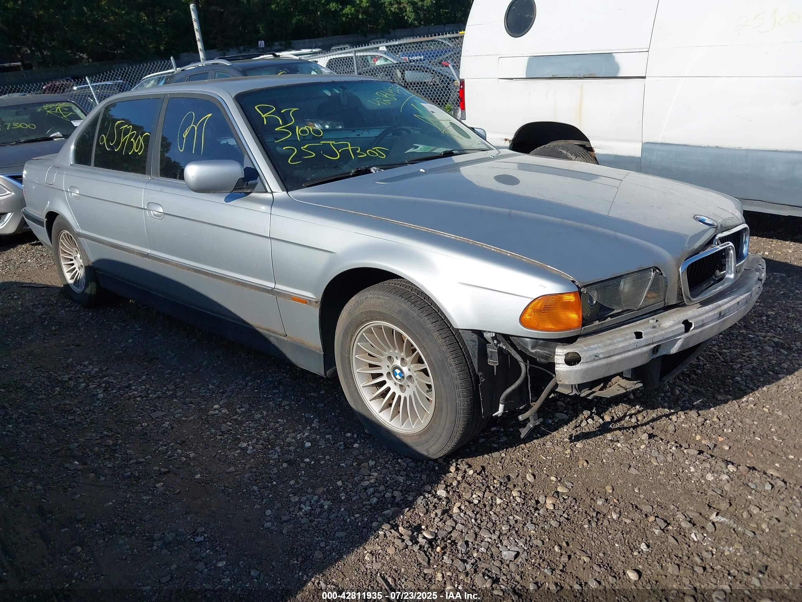 1998 Bmw 740il   Gray vin: WBAGJ8328WDM21017