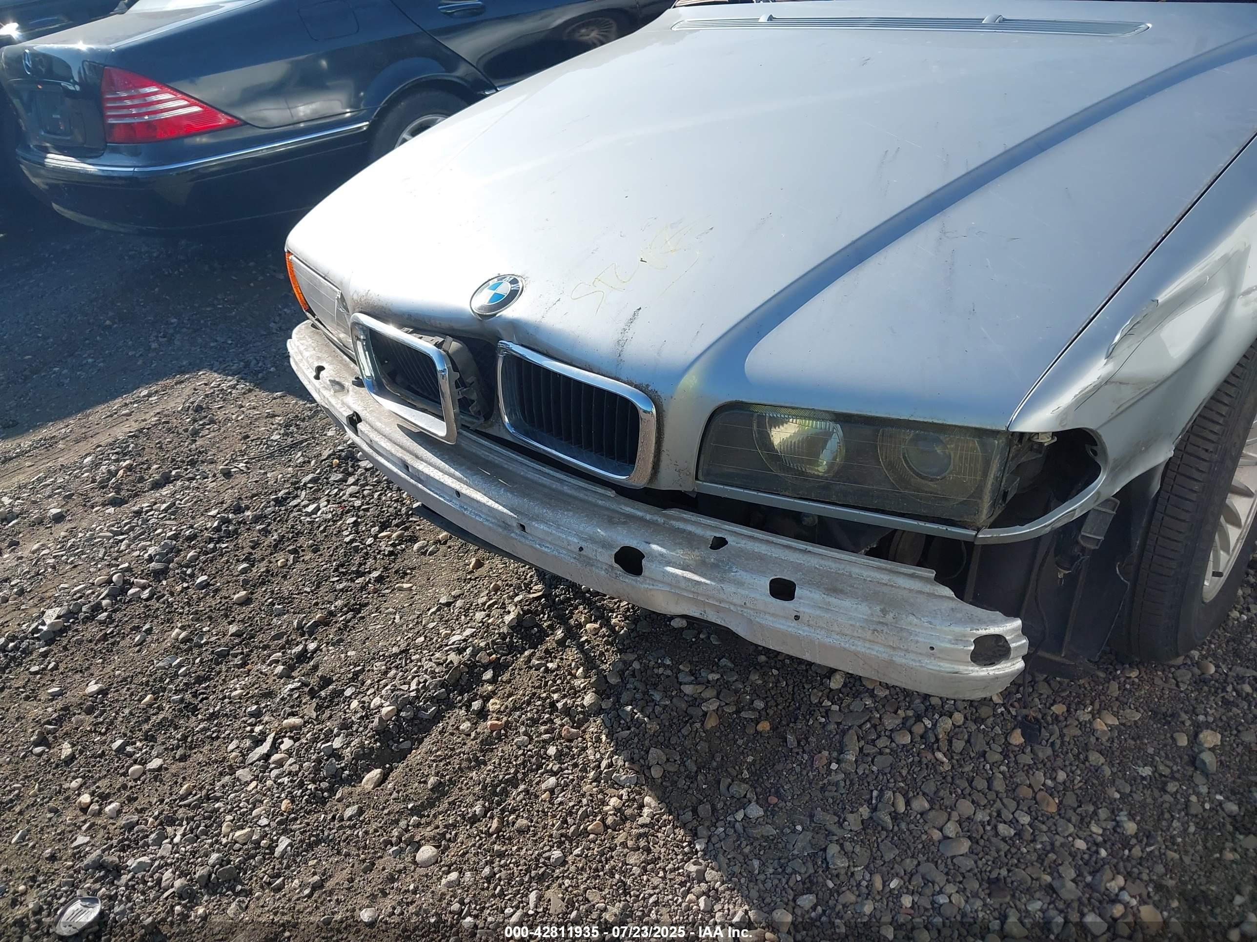 1998 Bmw 740il   Gray vin: WBAGJ8328WDM21017
