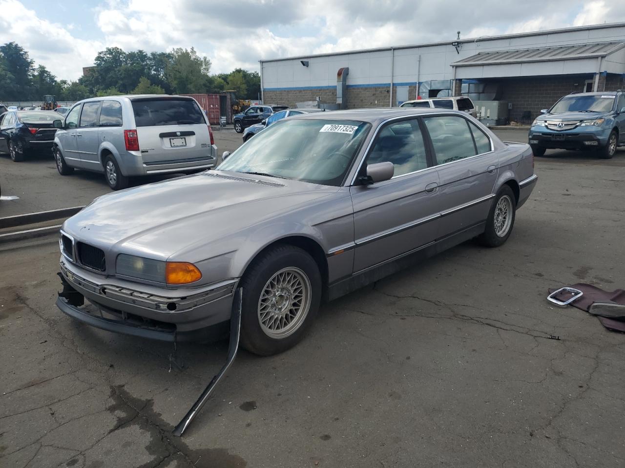 WBAGJ8328WDM22538