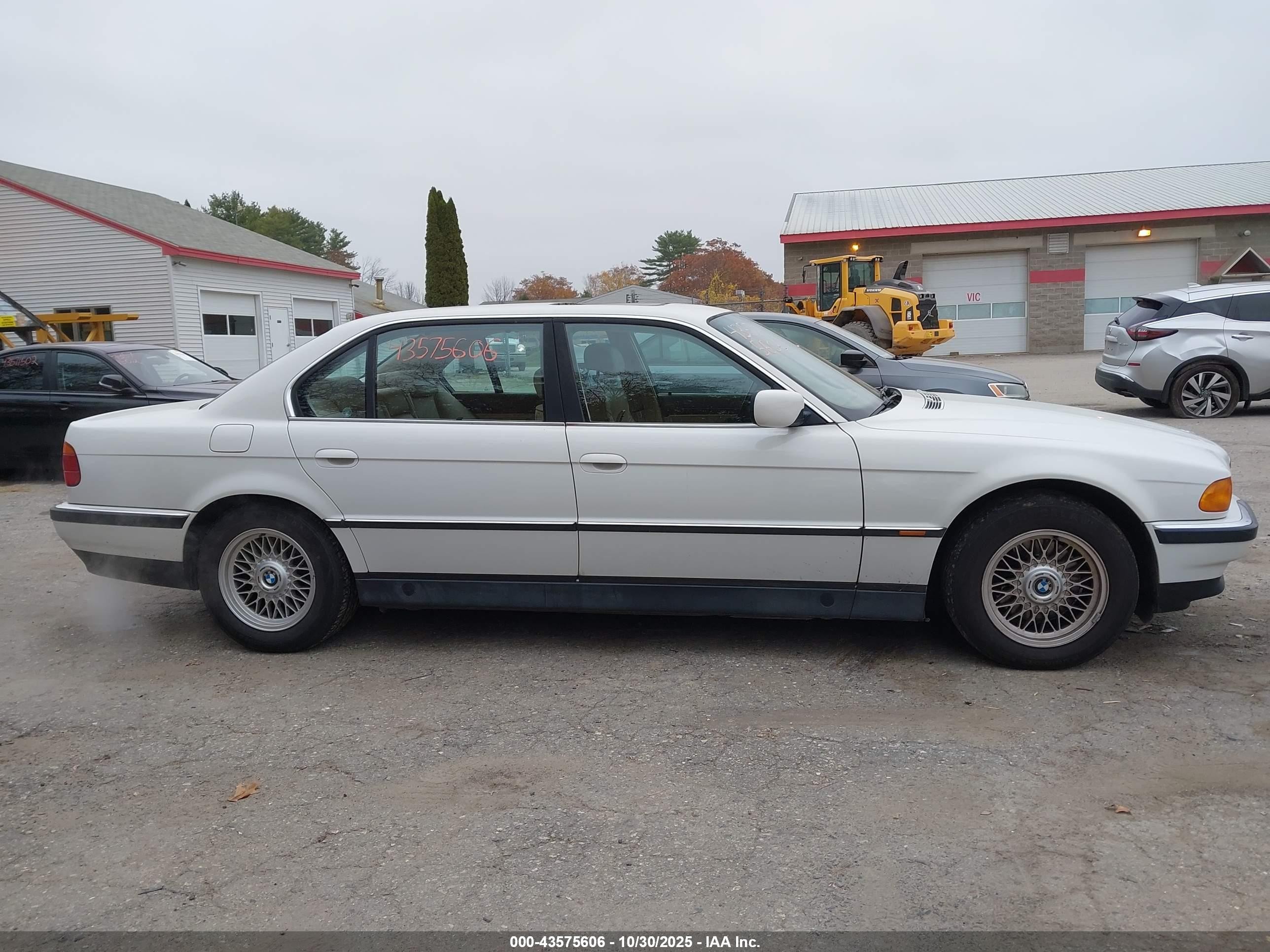 1998 Bmw 740il   Белый vin: WBAGJ832XWDM20905