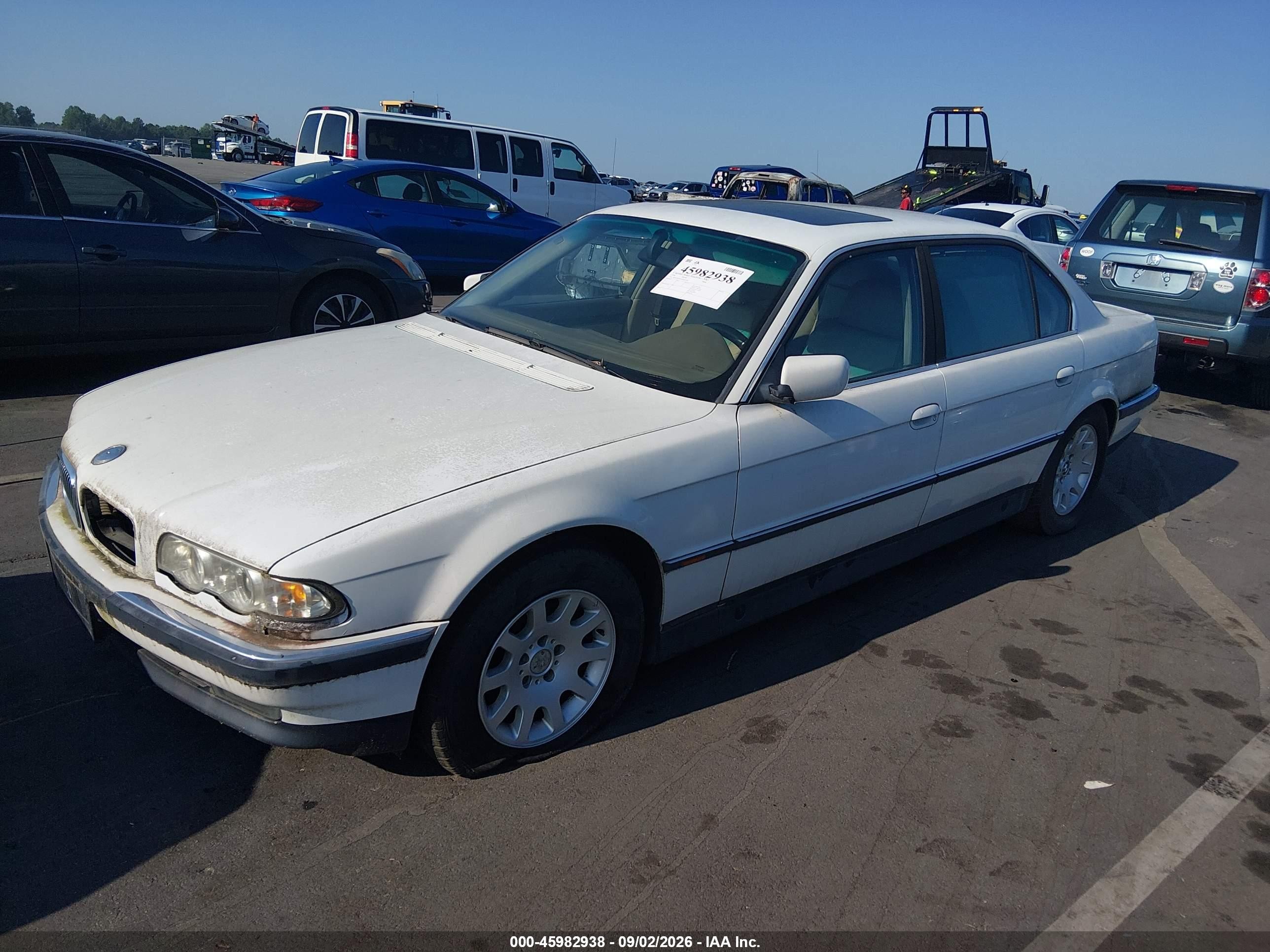 1998 Bmw 740il   White vin: WBAGJ832XWDM22542