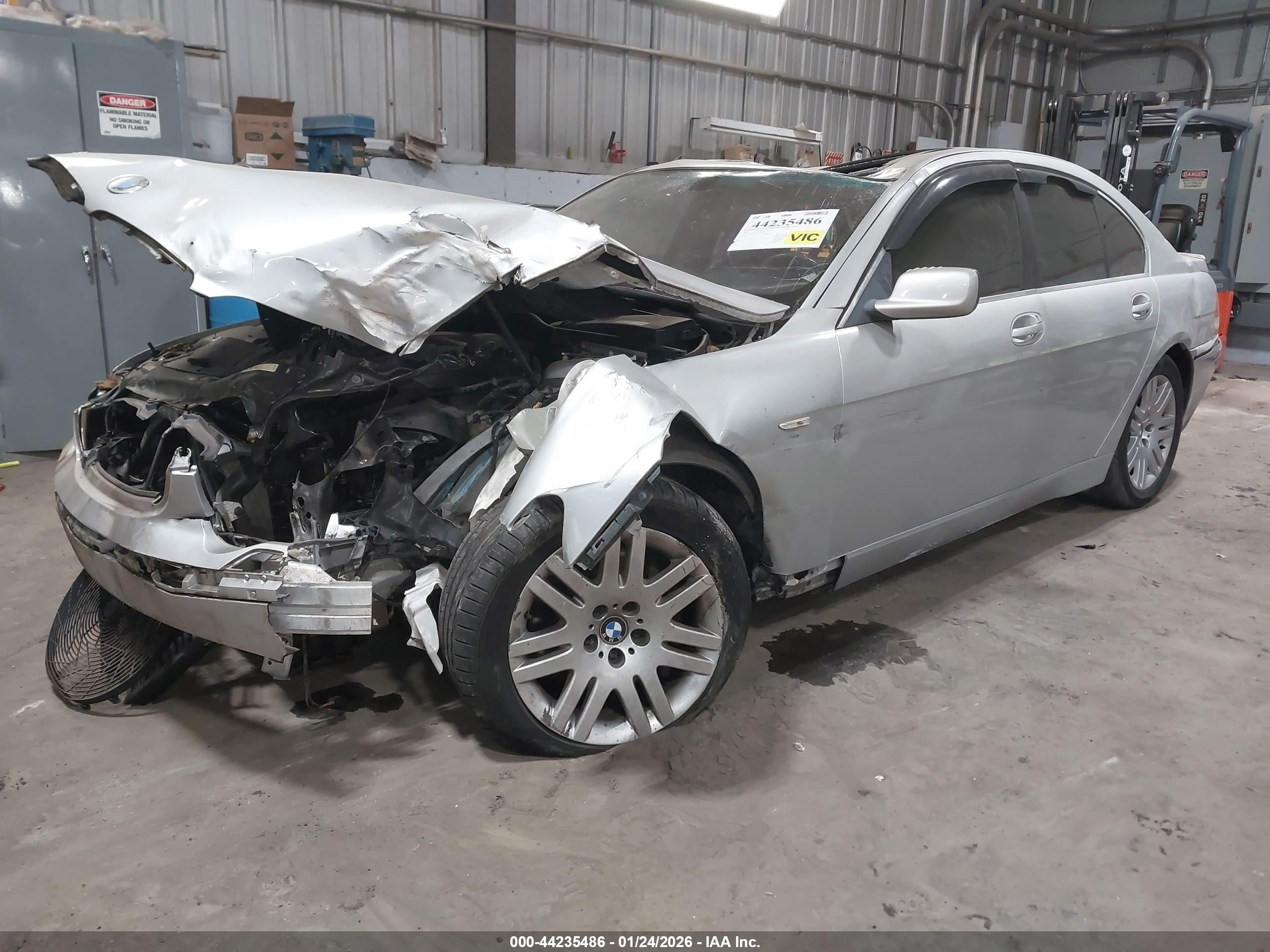 2002 Bmw 745i   vin: WBAGL63402DP52555