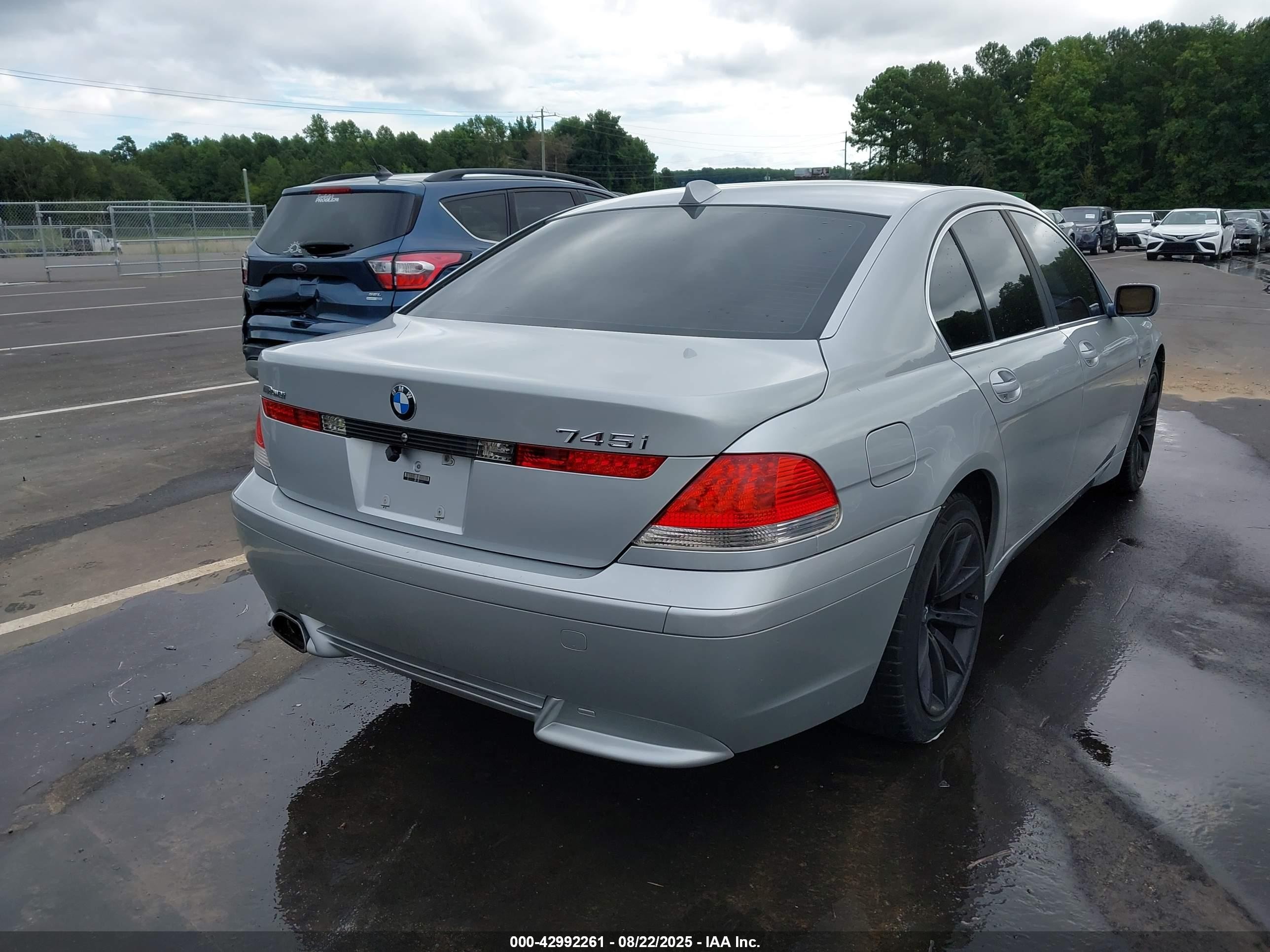 2003 Bmw 745i   Серебряный vin: WBAGL63403DP68207