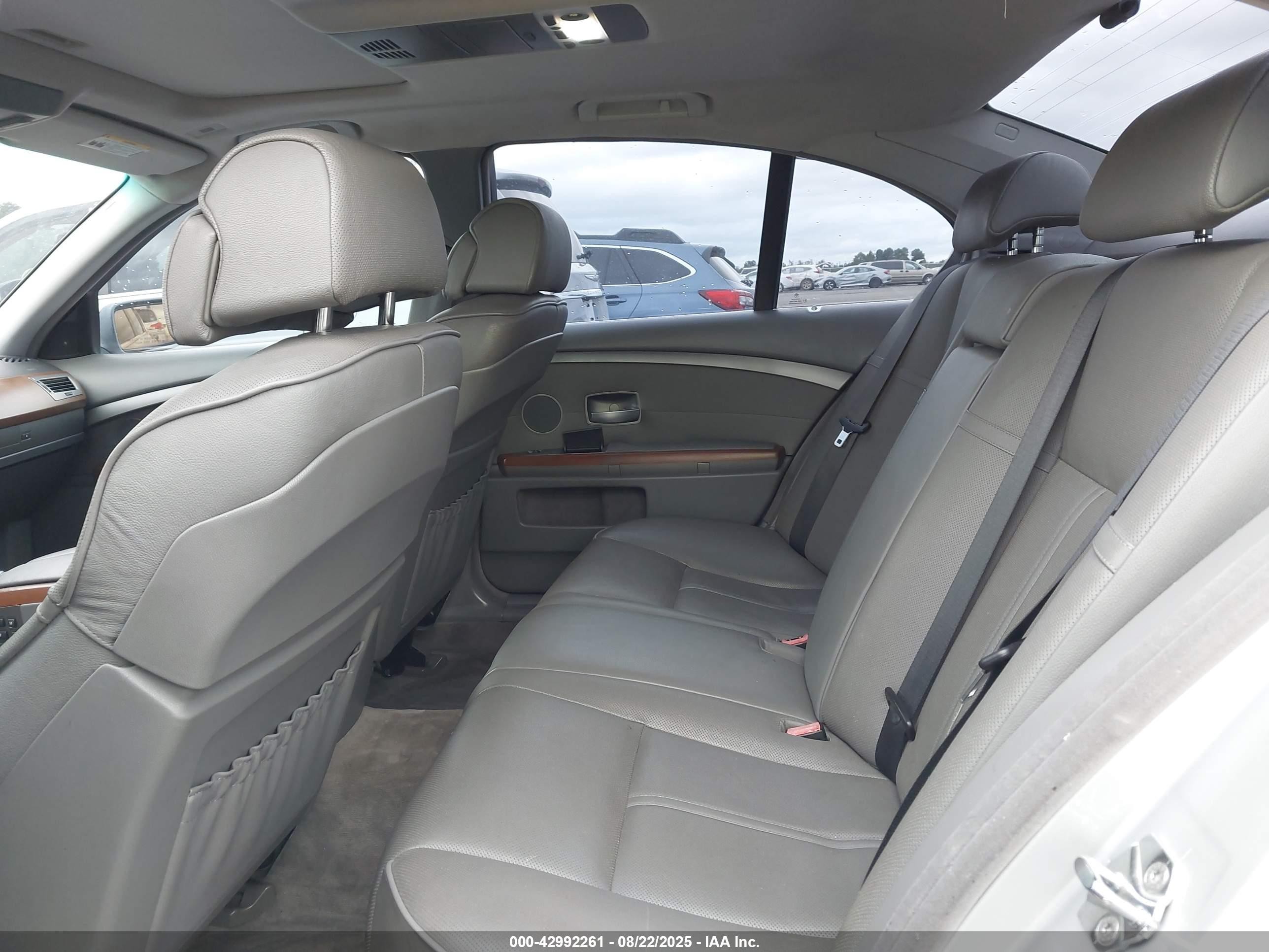 2003 Bmw 745i   Серебряный vin: WBAGL63403DP68207