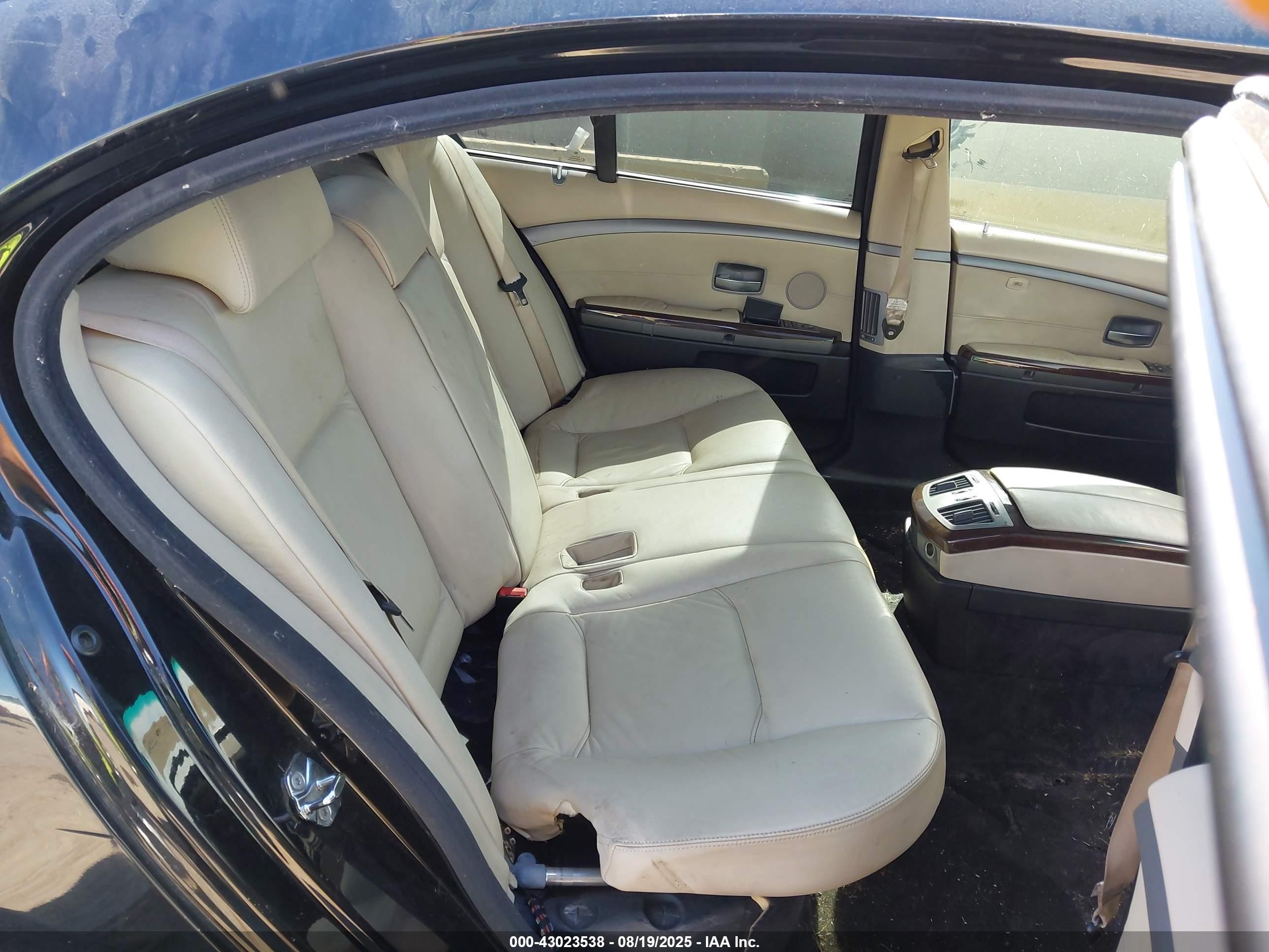 2003 Bmw 745i   Черный vin: WBAGL63423DP65521