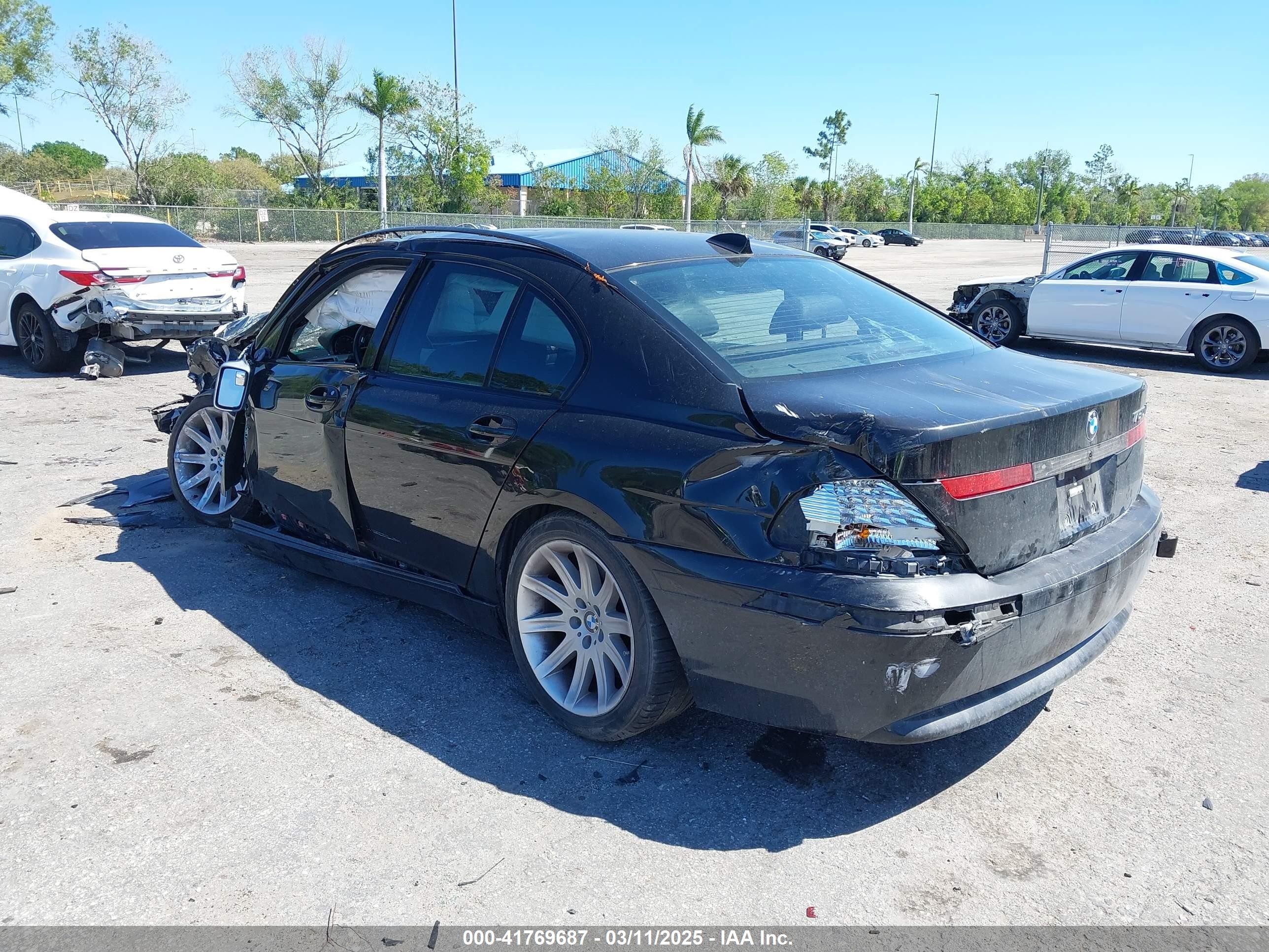 2005 Bmw 745i   Black vin: WBAGL63585DP76177