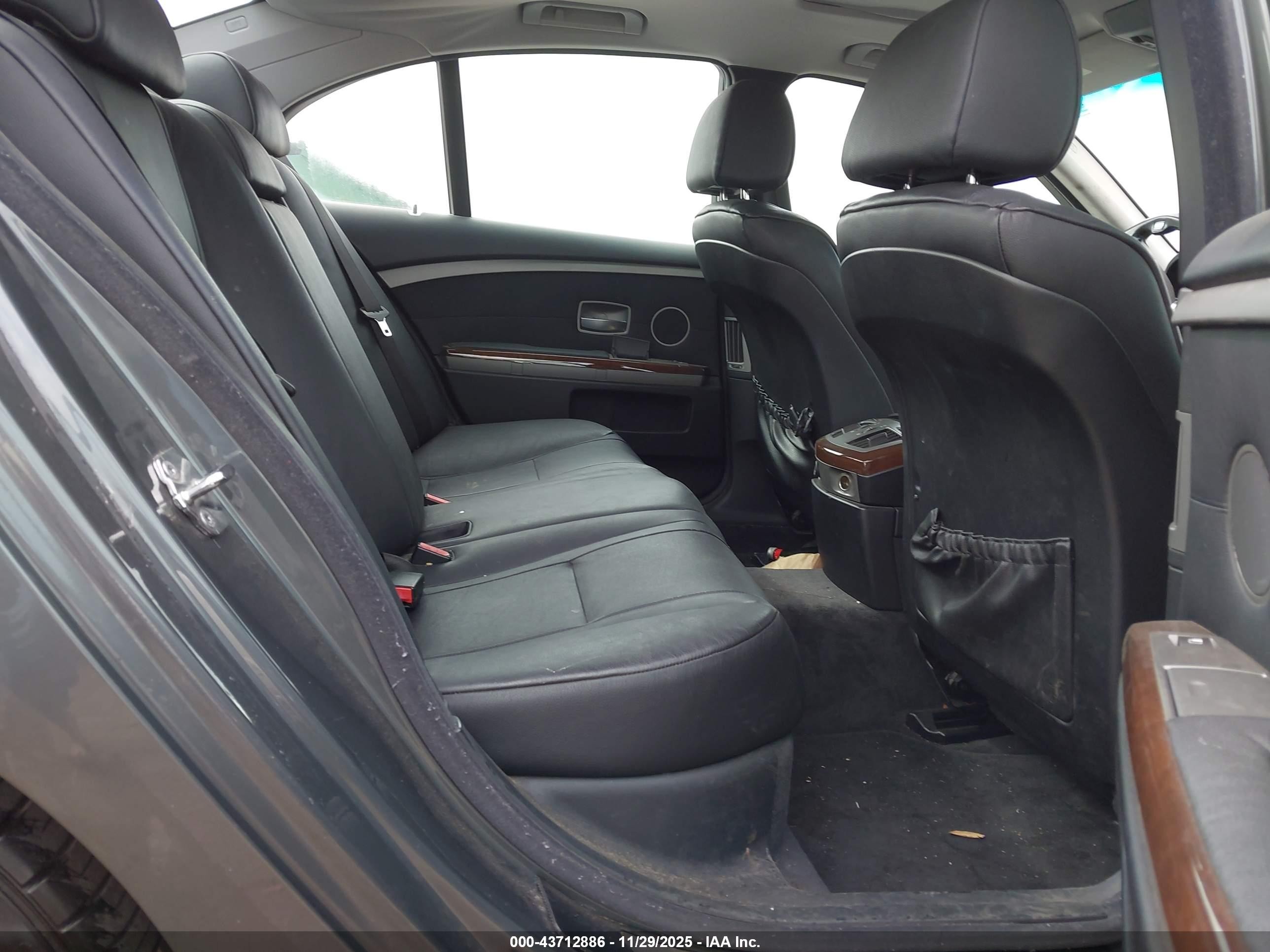 2004 Bmw 745i   Серый vin: WBAGL63594DP72895
