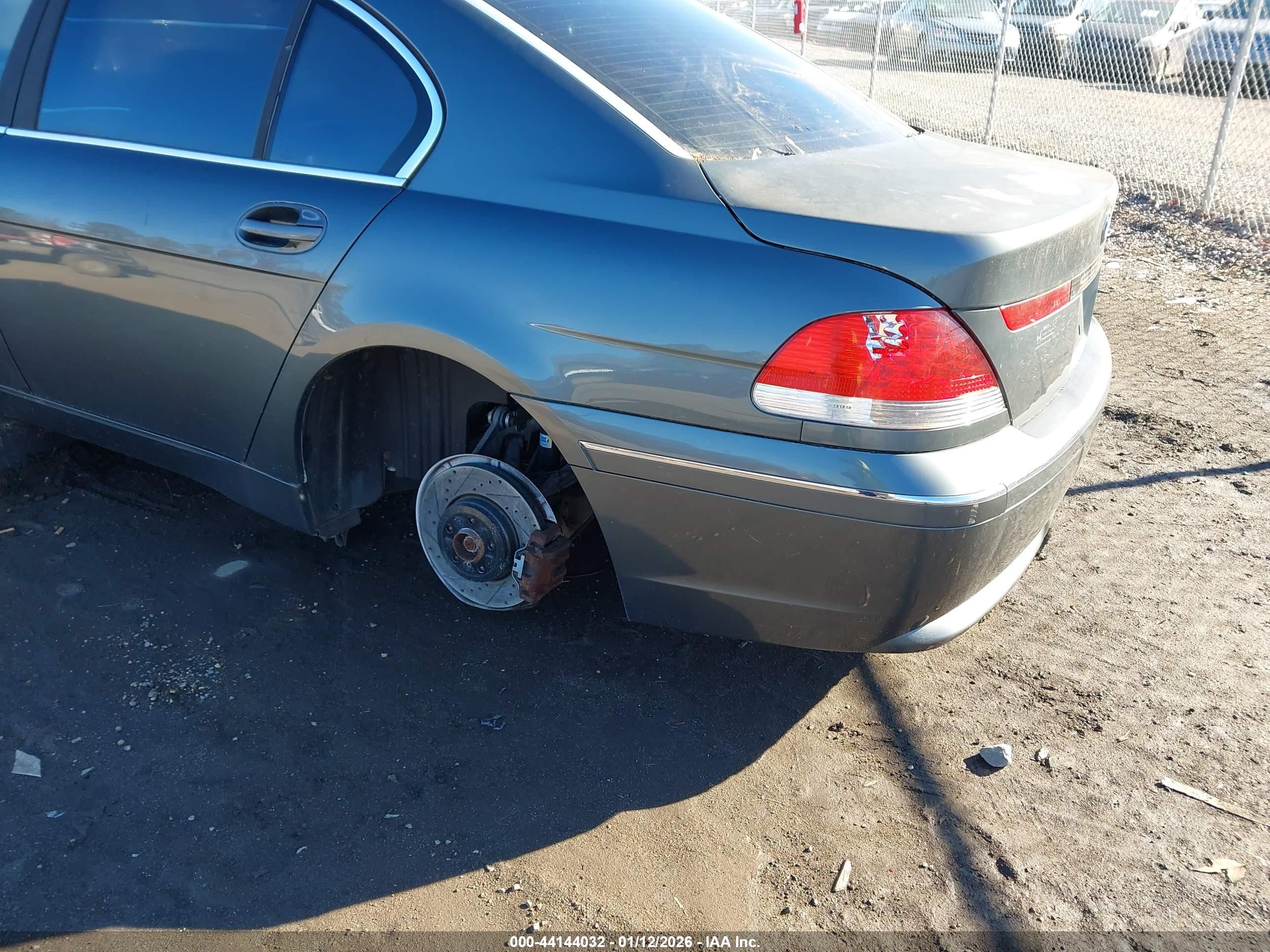 2003 Bmw 745li   Серый vin: WBAGN63453DR15910