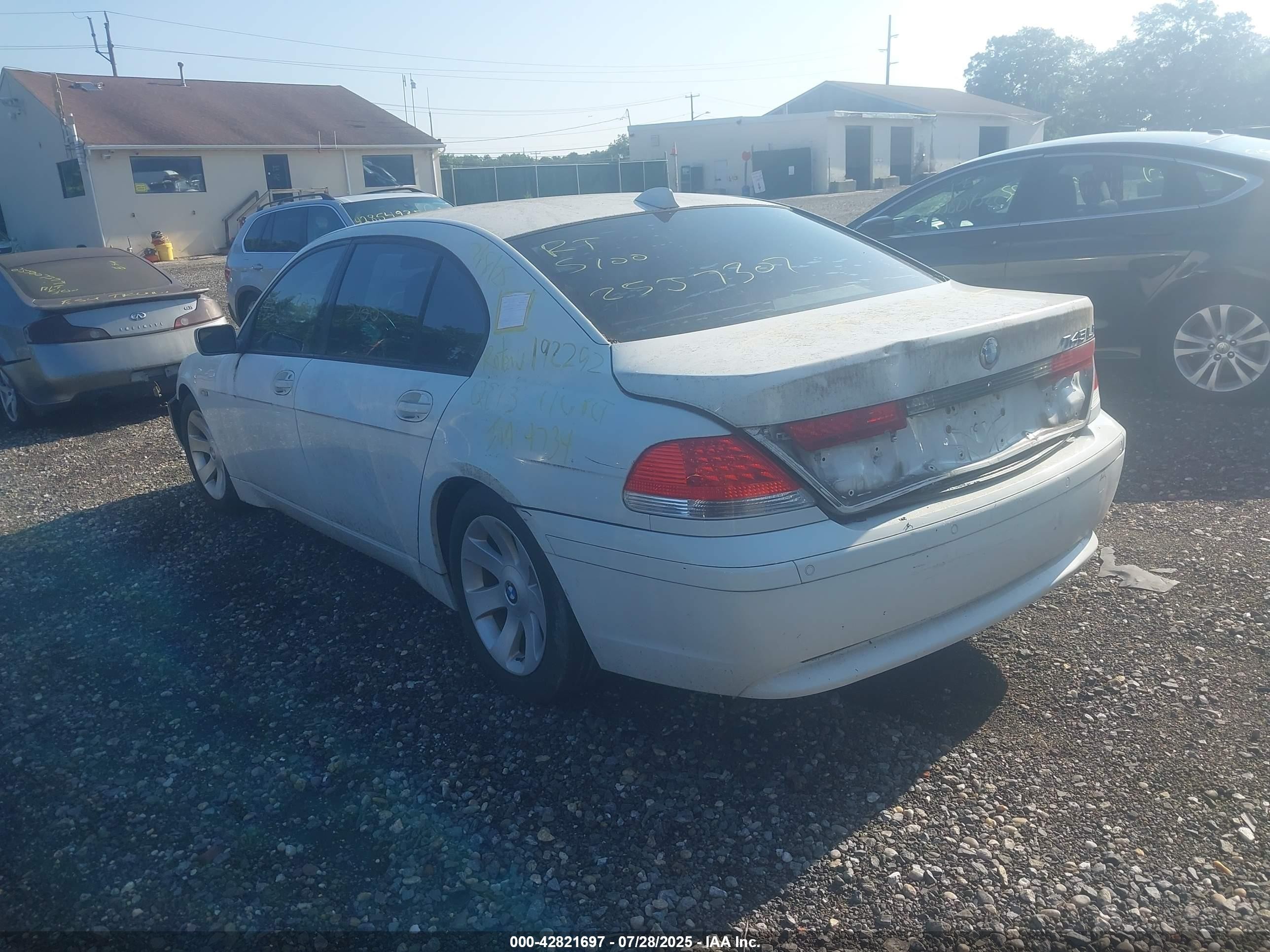 2004 Bmw 745li   White vin: WBAGN63484DS47196