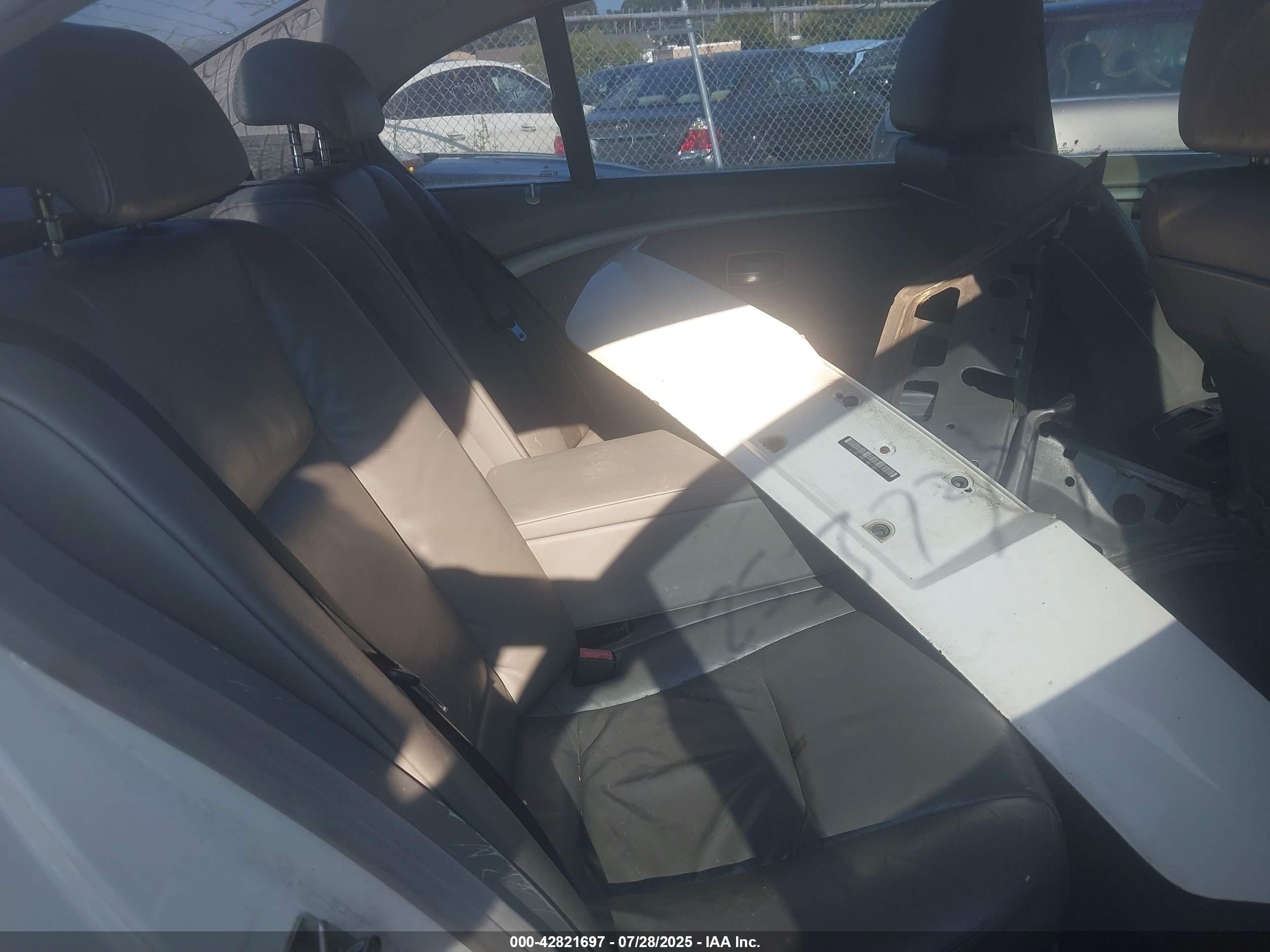 2004 Bmw 745li   White vin: WBAGN63484DS47196