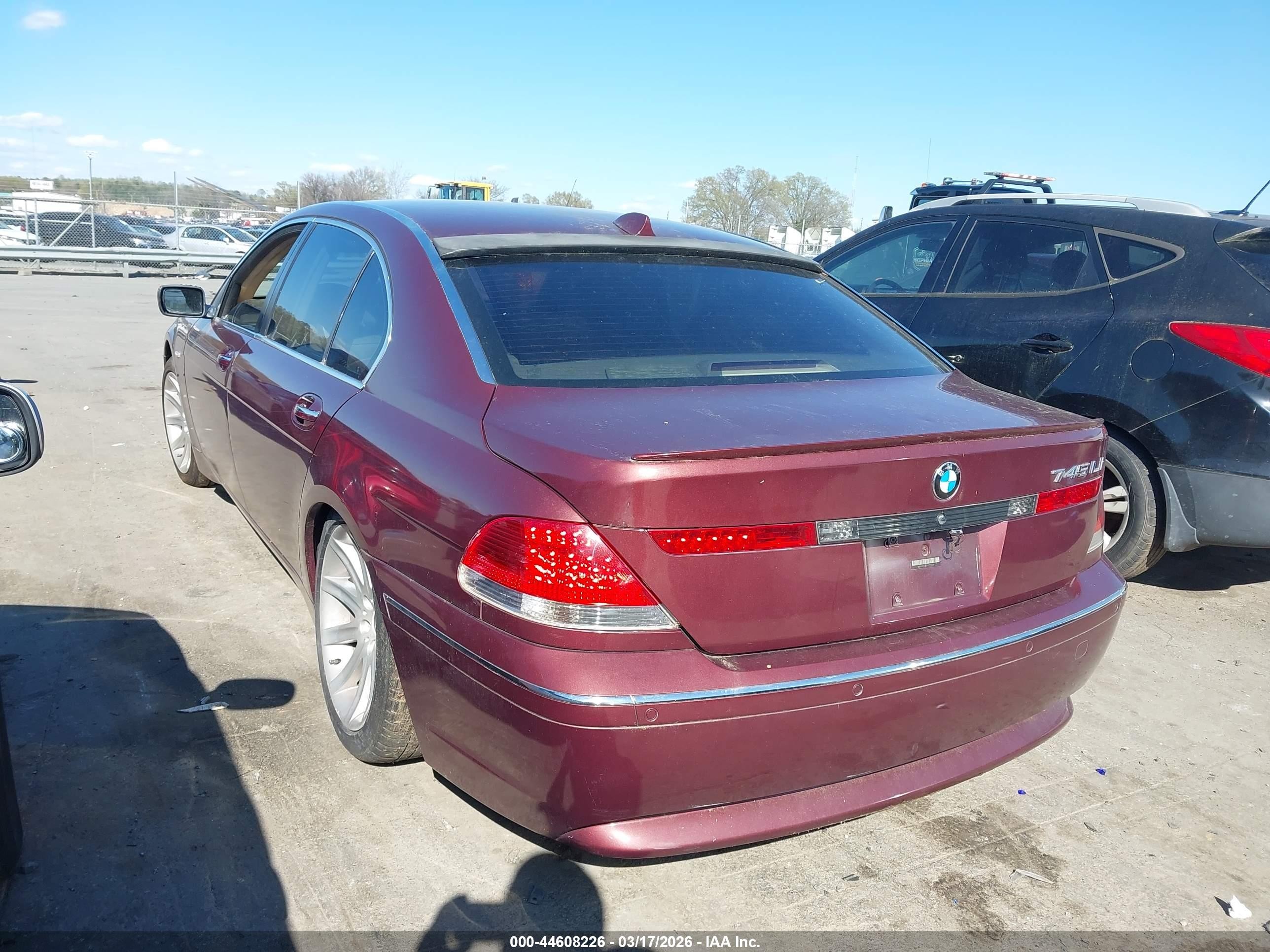 2005 Bmw 745li   Burgundy vin: WBAGN63505DS56159
