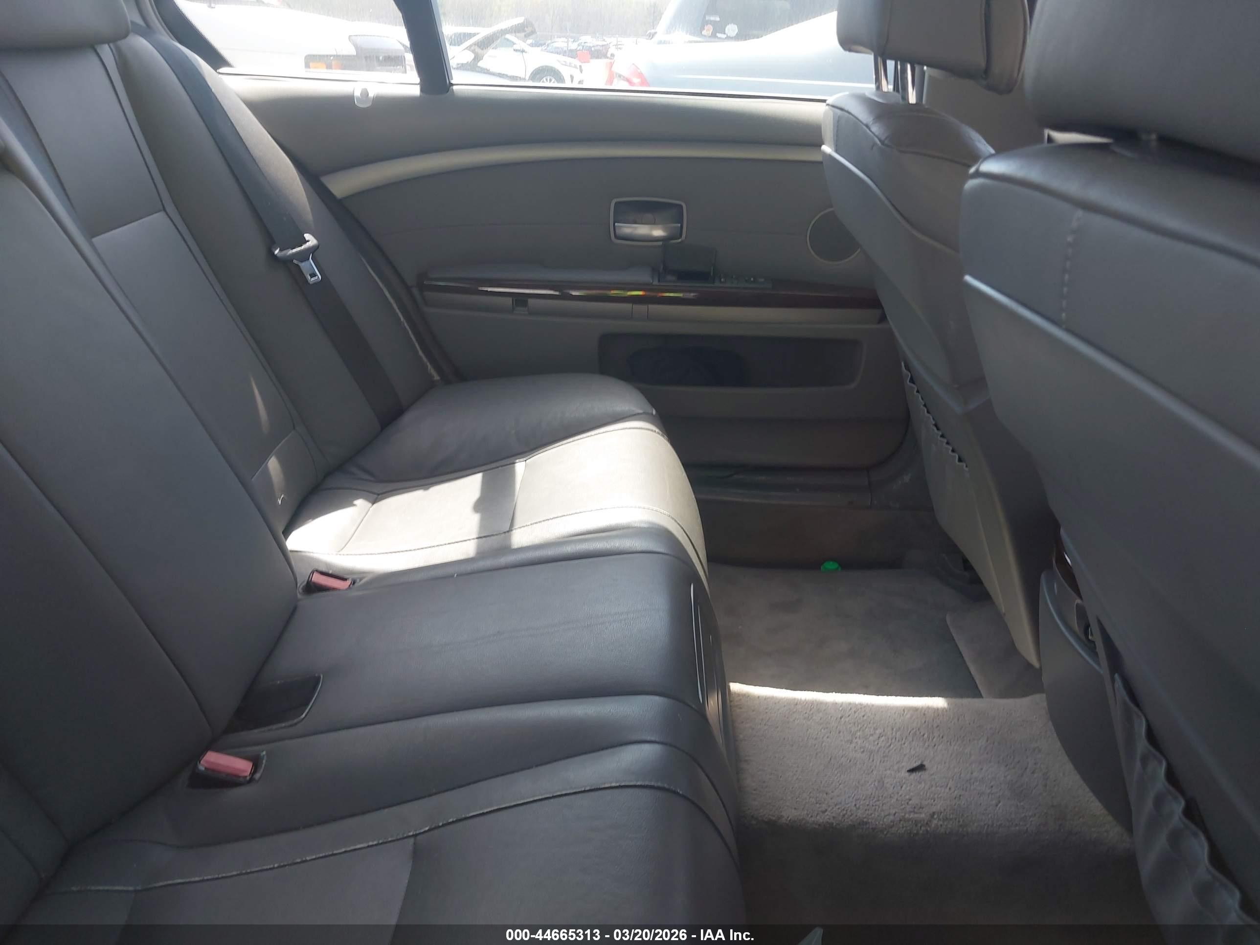 2004 Bmw 745li   Silver vin: WBAGN63534DS55828